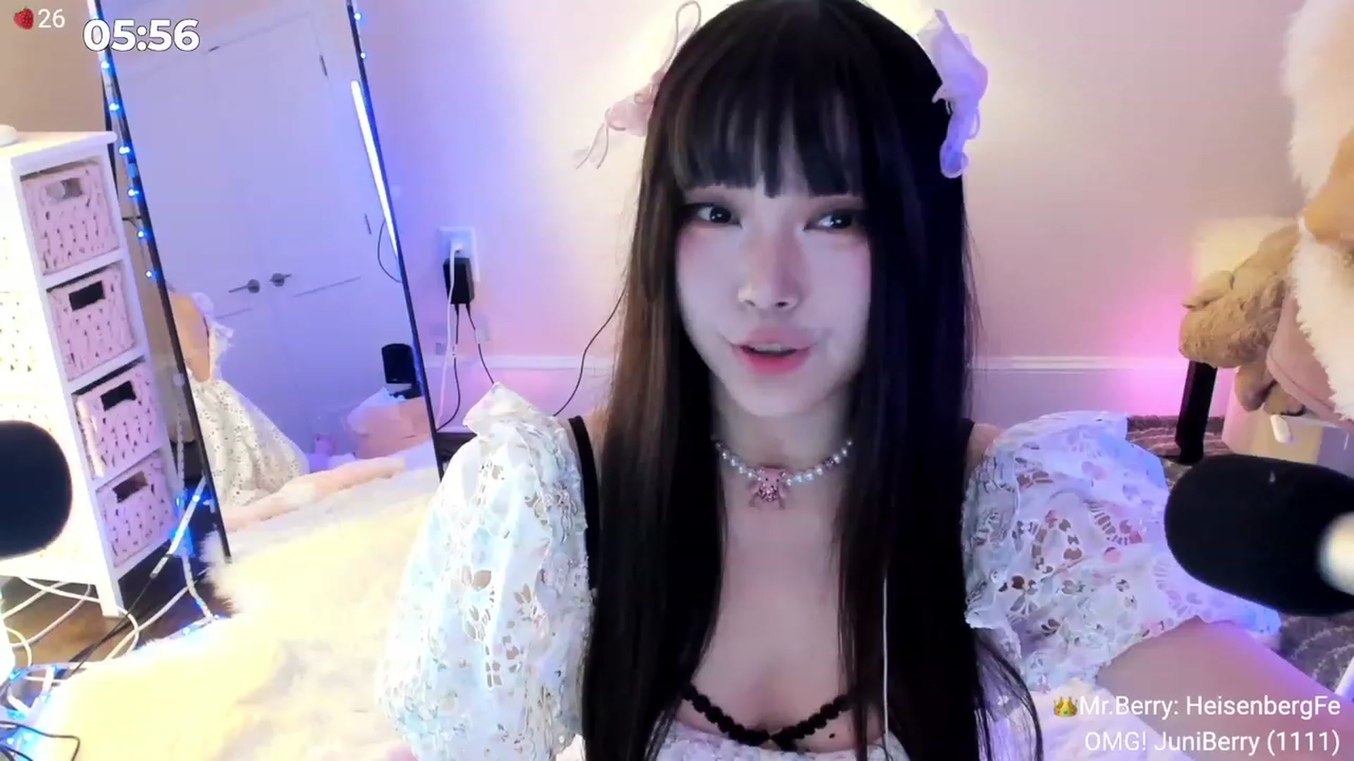 Gallery image thumbnail from AcaiBerry's myfreecams stream on, 09/23/2023, 05:03 image 9 of 20