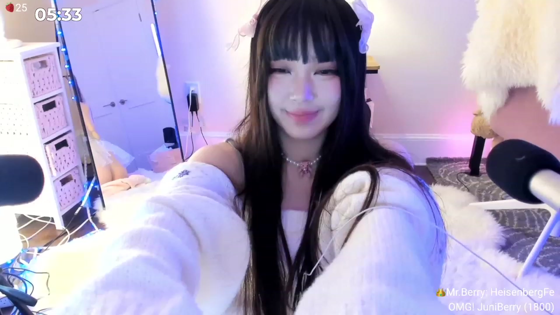 Gallery image thumbnail from AcaiBerry's myfreecams stream on, 09/23/2023, 06:33 image 15 of 20