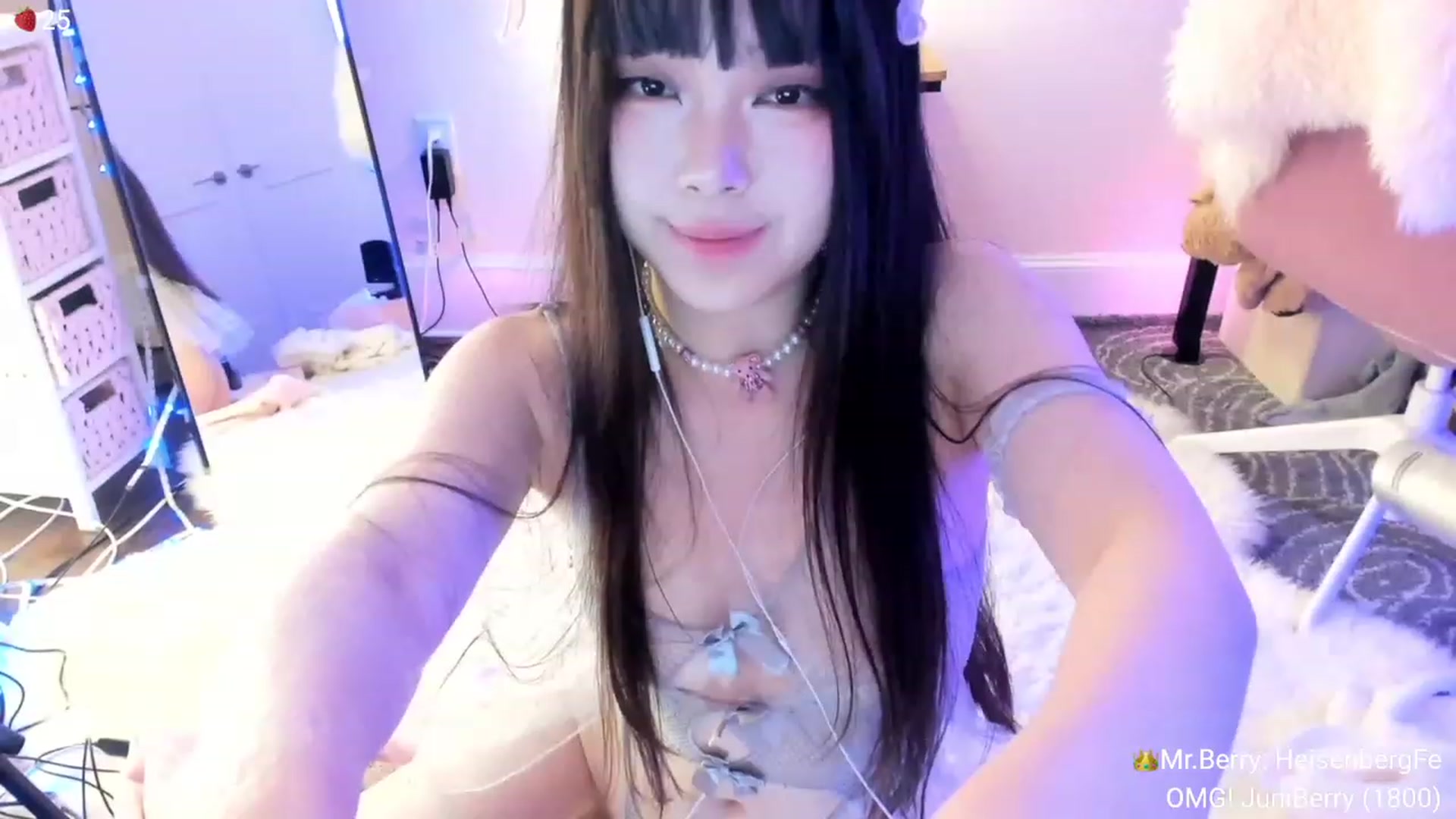 Gallery image thumbnail from AcaiBerry's myfreecams stream on, 09/23/2023, 06:33 image 18 of 20