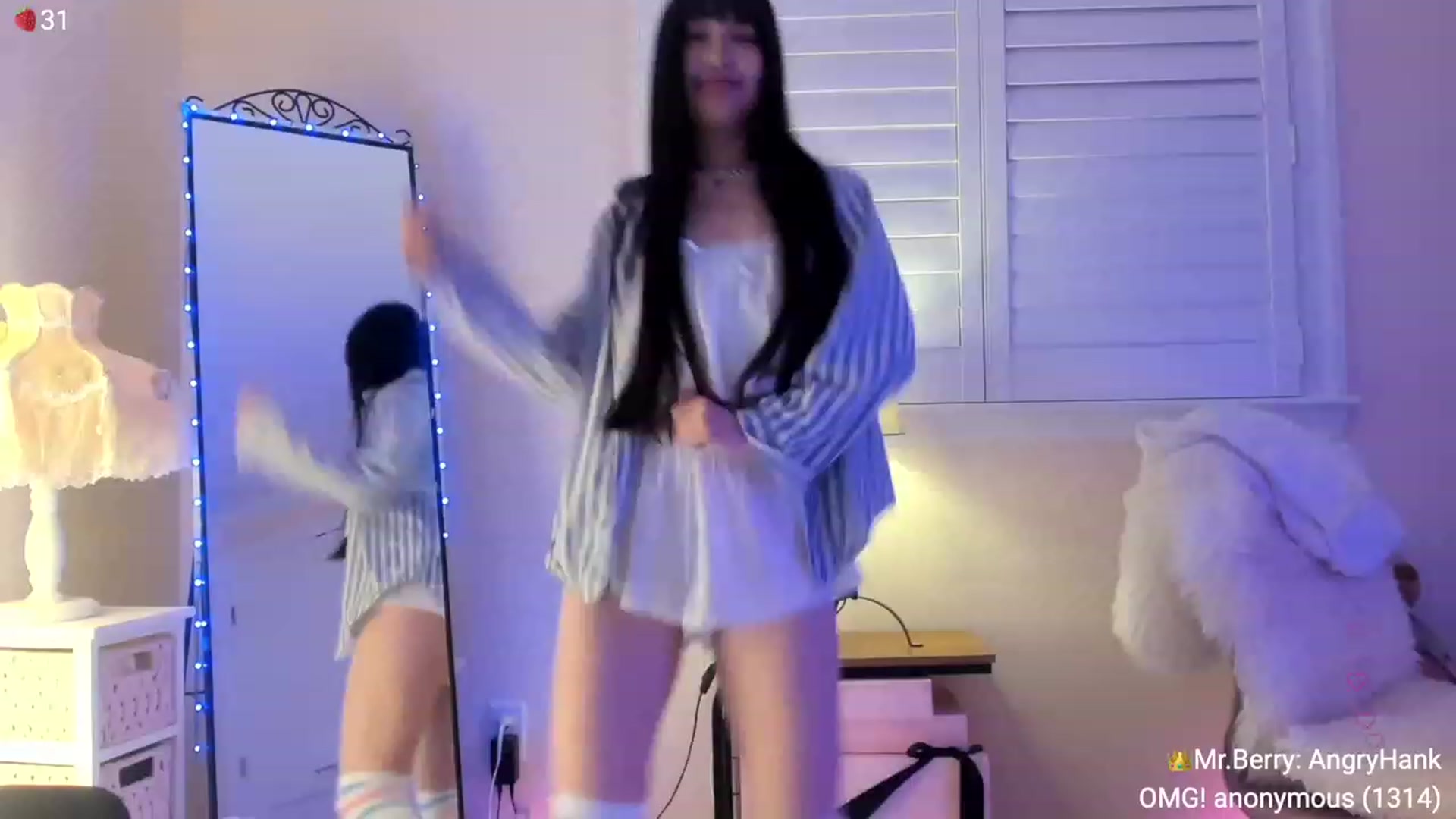 Gallery image thumbnail from AcaiBerry's myfreecams stream on, 09/28/2023, 05:55 image 14 of 20