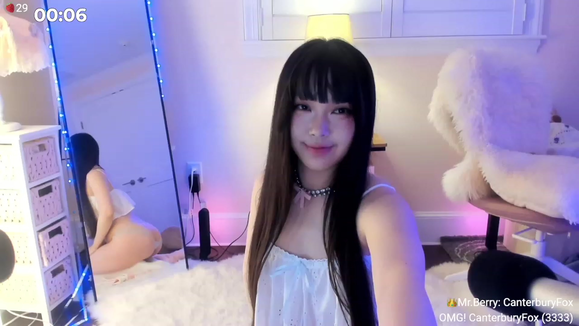 Gallery image thumbnail from AcaiBerry's myfreecams stream on, 09/28/2023, 07:29 image 8 of 20