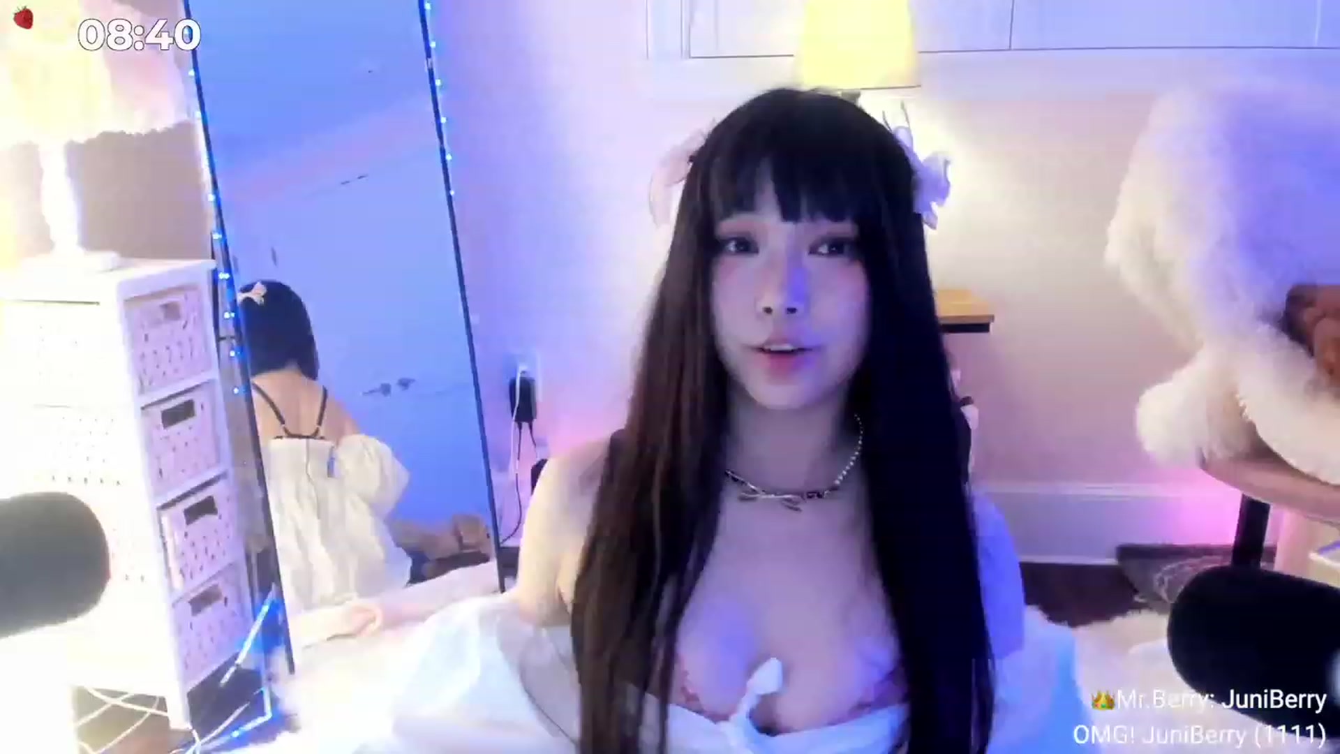 Gallery image thumbnail from AcaiBerry's myfreecams stream on, 09/30/2023, 04:50 image 11 of 20