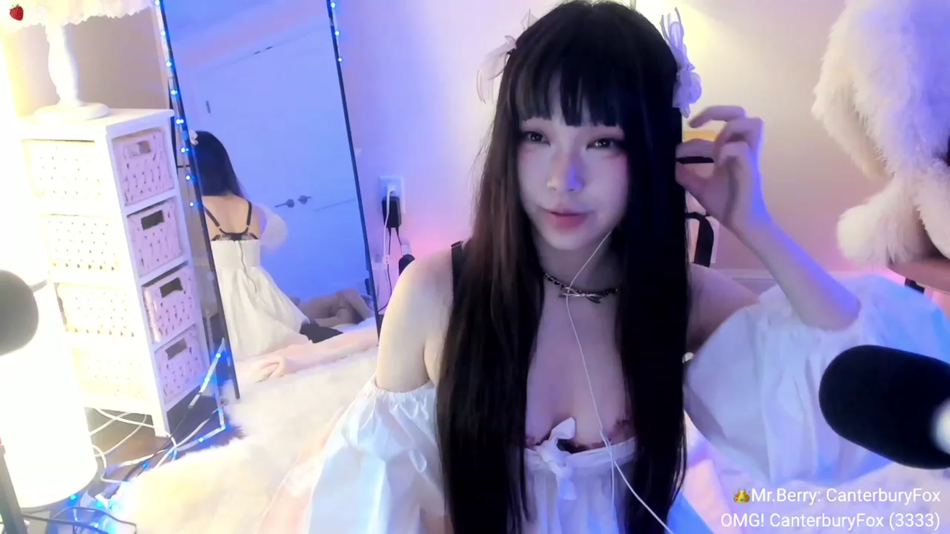 Gallery image thumbnail from AcaiBerry's myfreecams stream on, 09/30/2023, 07:48 image 2 of 20