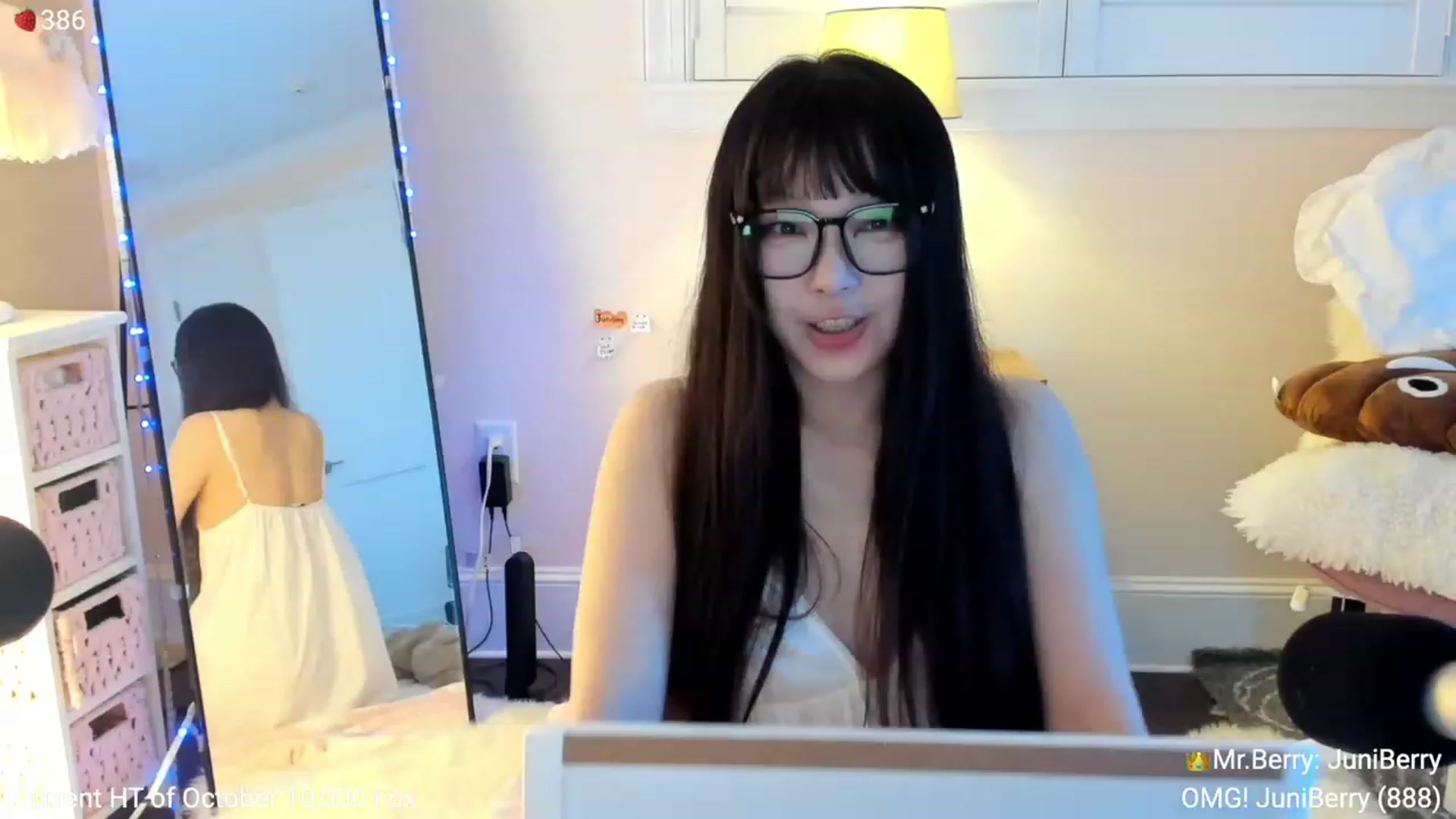 Gallery image thumbnail from AcaiBerry's myfreecams stream on, 10/05/2023, 03:48 image 15 of 20