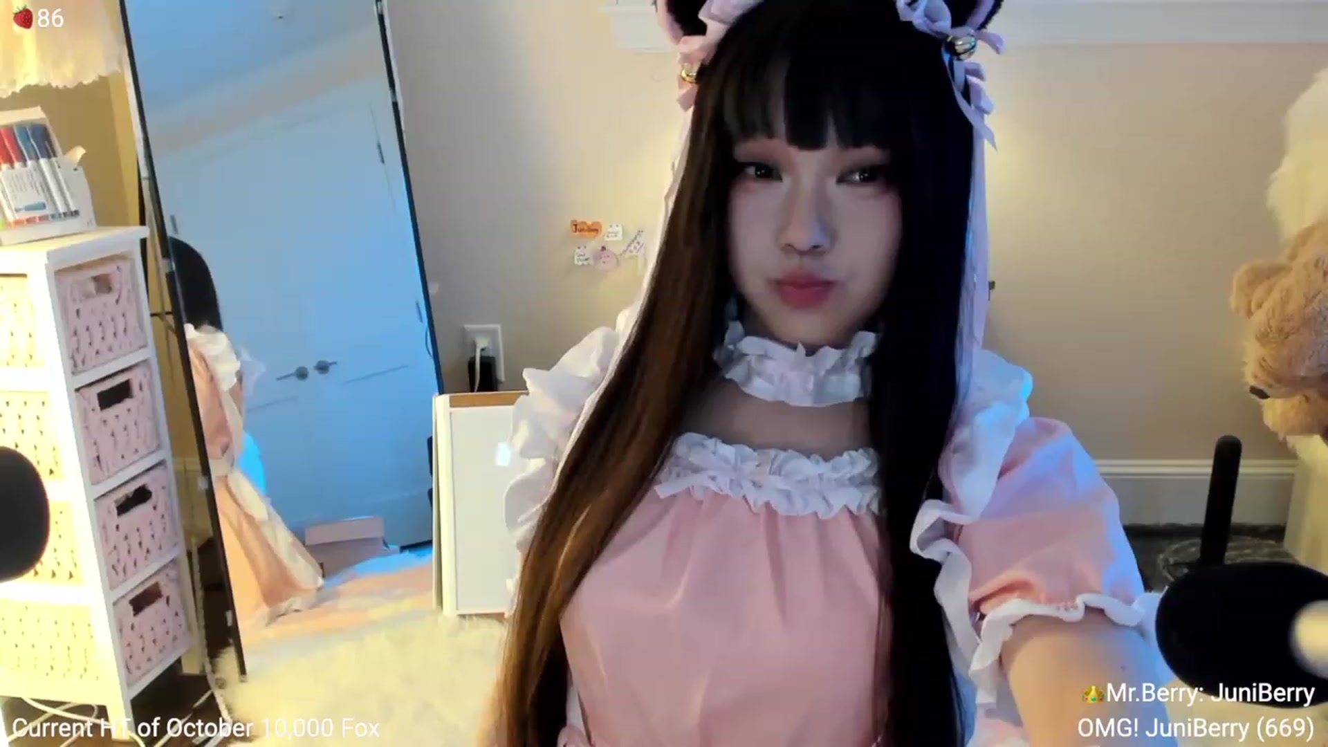 Gallery image thumbnail from AcaiBerry's myfreecams stream on, 10/07/2023, 03:16 image 4 of 20