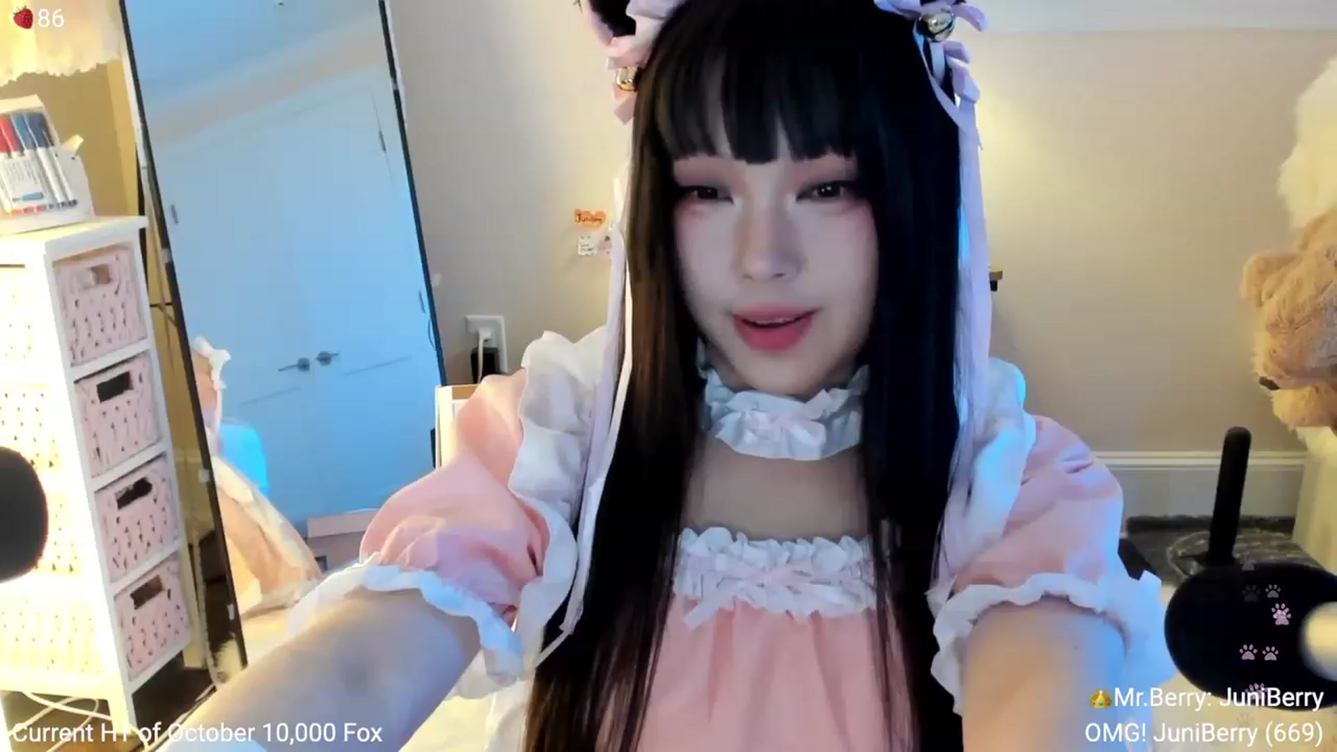 Gallery image thumbnail from AcaiBerry's myfreecams stream on, 10/07/2023, 03:16 image 3 of 20