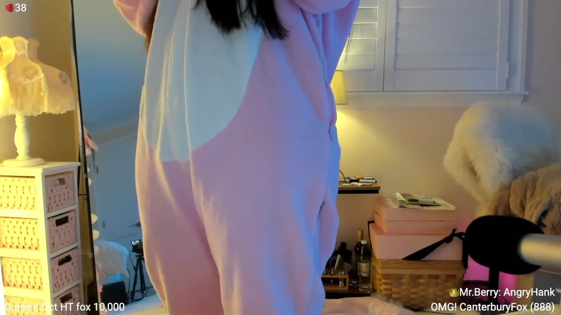 Gallery image thumbnail from AcaiBerry's myfreecams stream on, 10/08/2023, 04:15 image 17 of 20