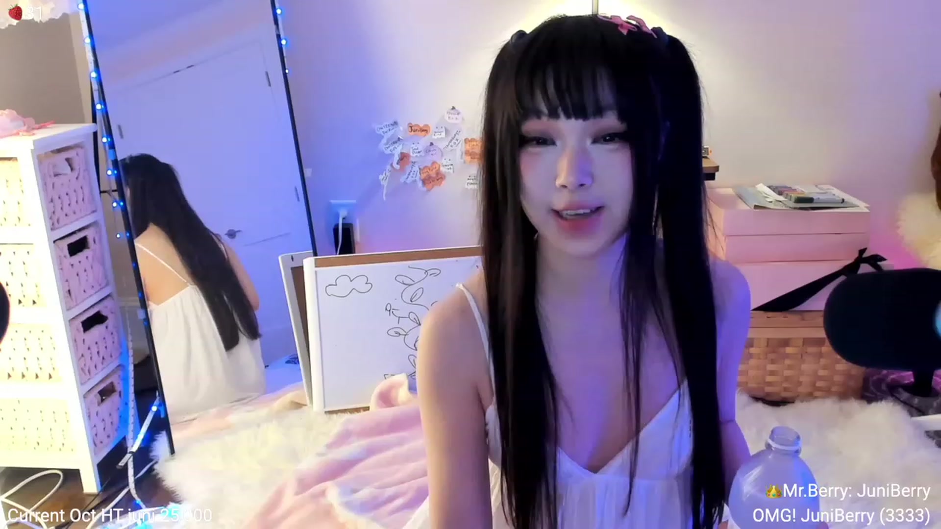 Gallery image thumbnail from AcaiBerry's myfreecams stream on, 10/19/2023, 06:04 image 7 of 20