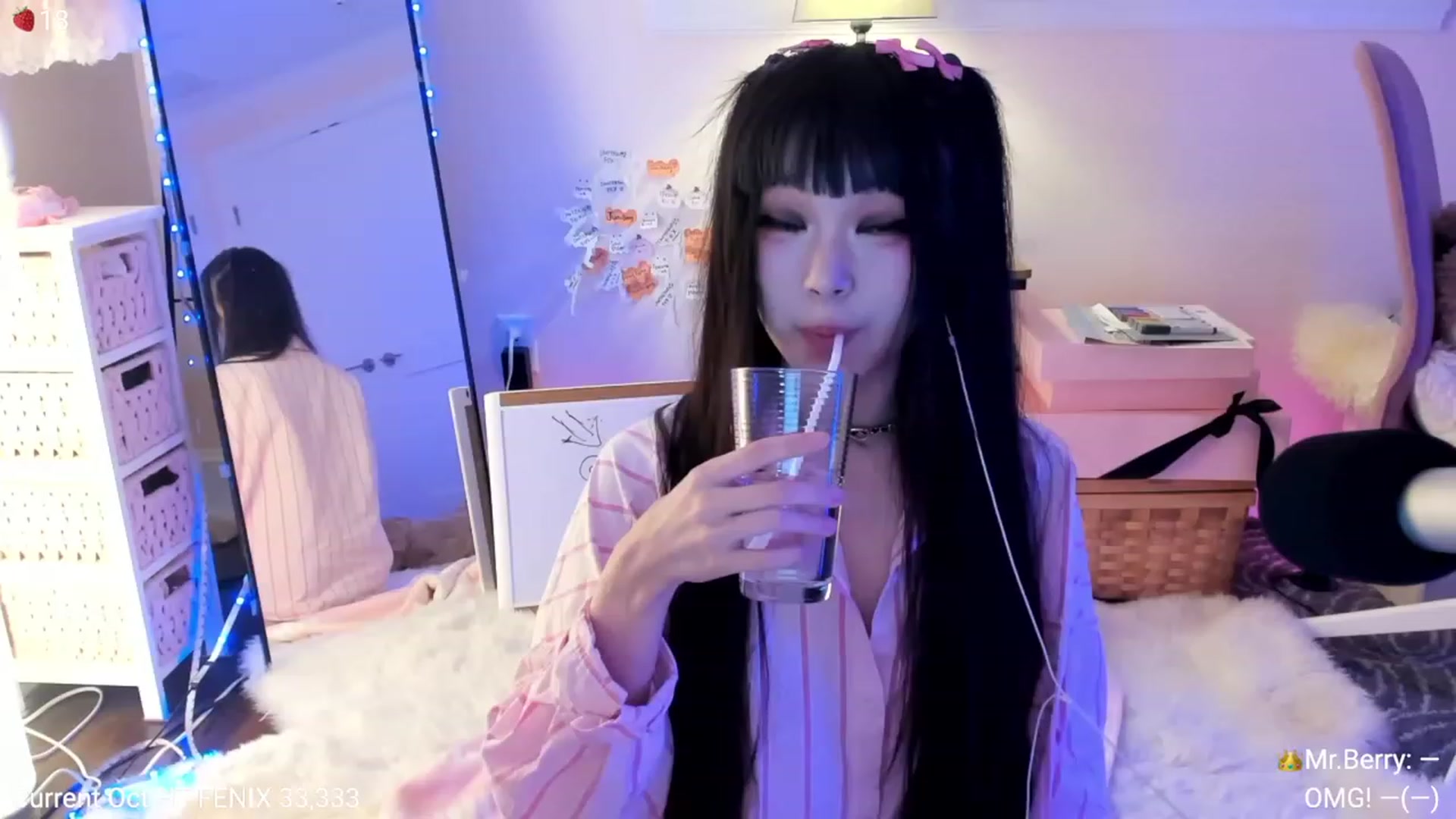 Gallery image thumbnail from AcaiBerry's myfreecams stream on, 10/22/2023, 04:06 image 10 of 20
