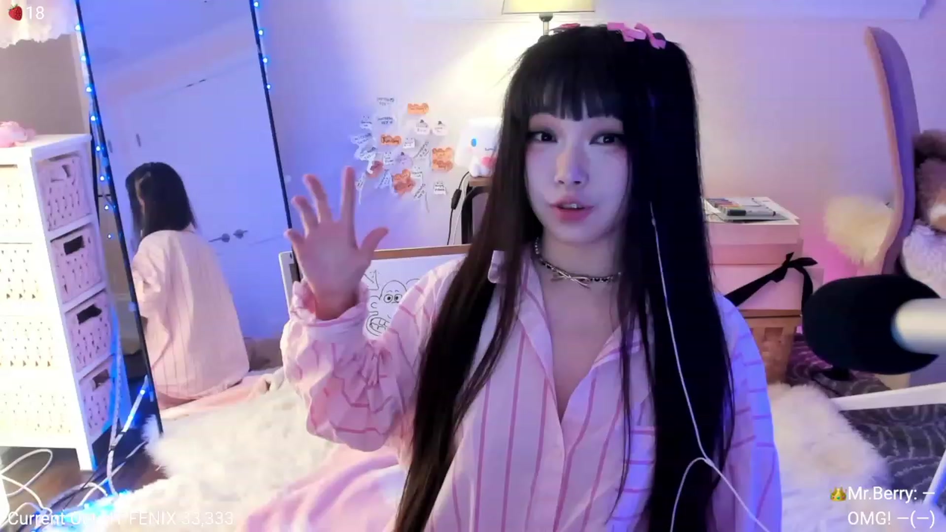Gallery image thumbnail from AcaiBerry's myfreecams stream on, 10/22/2023, 04:06 image 8 of 20
