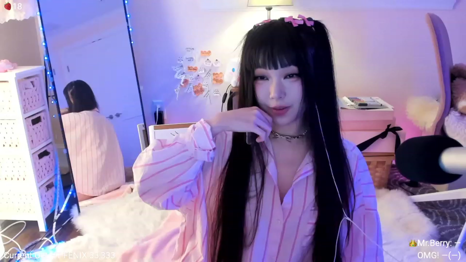 Gallery image thumbnail from AcaiBerry's myfreecams stream on, 10/22/2023, 04:06 image 7 of 20