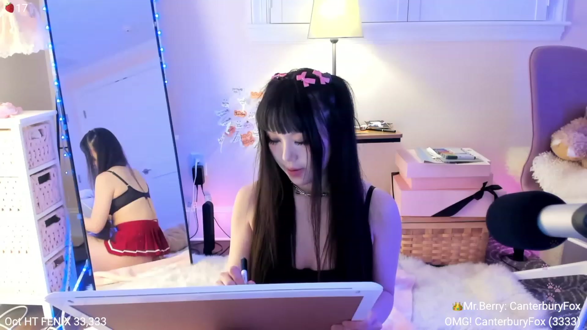 Gallery image thumbnail from AcaiBerry's myfreecams stream on, 10/22/2023, 05:32 image 9 of 20