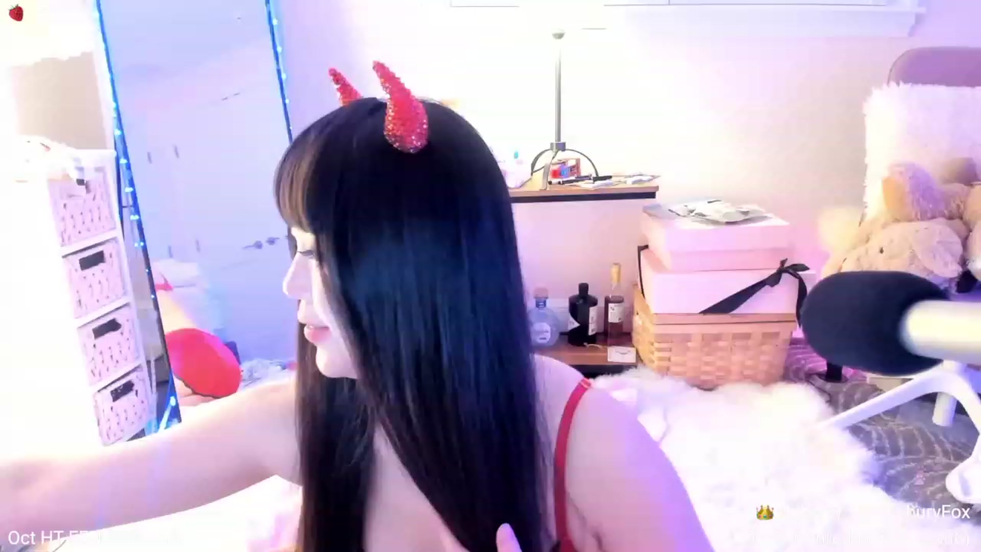 Gallery image thumbnail from AcaiBerry's myfreecams stream on, 10/28/2023, 06:27 image 9 of 20