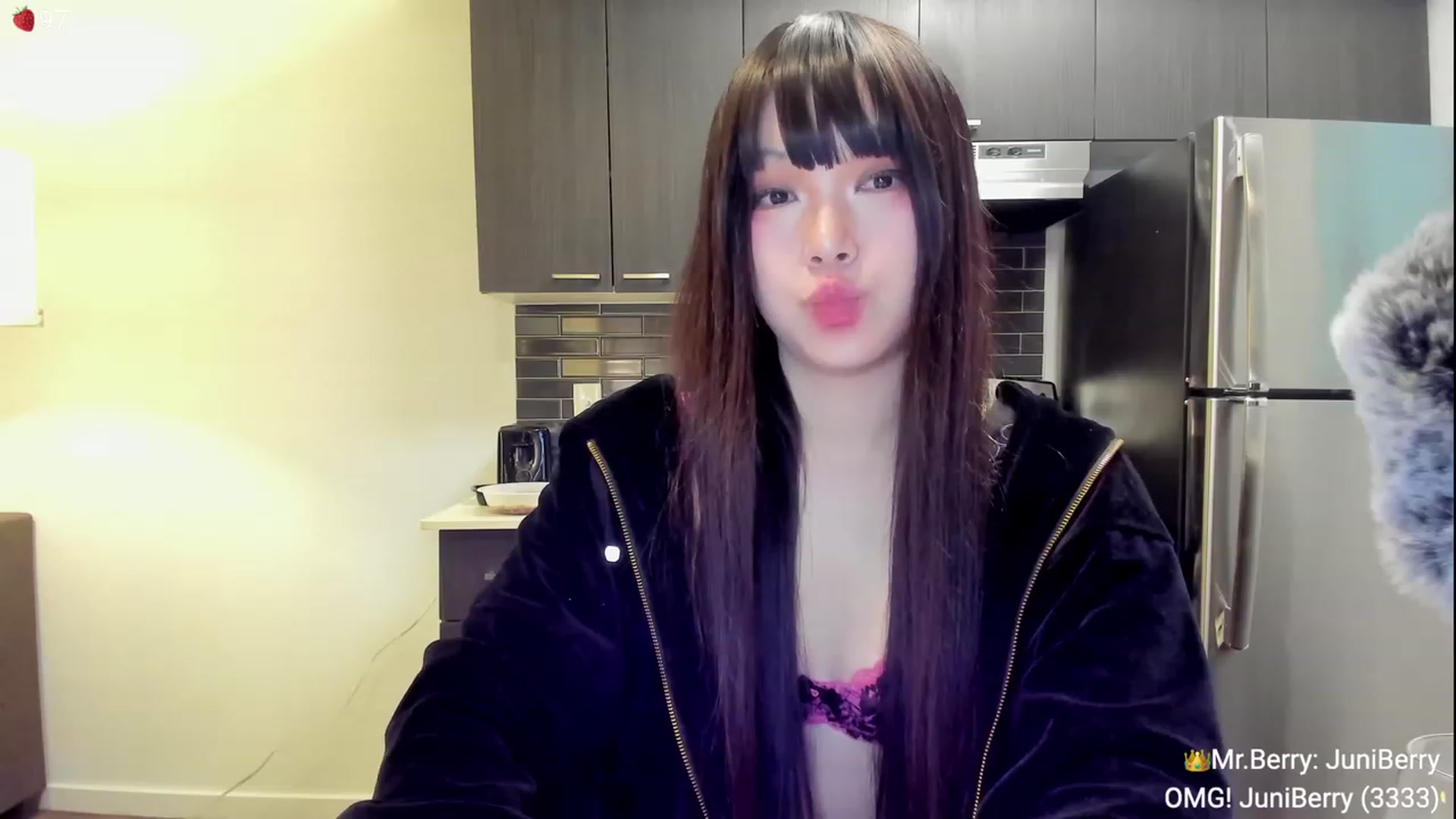 Gallery image thumbnail from AcaiBerry's myfreecams stream on, 11/04/2023, 06:50 image 17 of 20