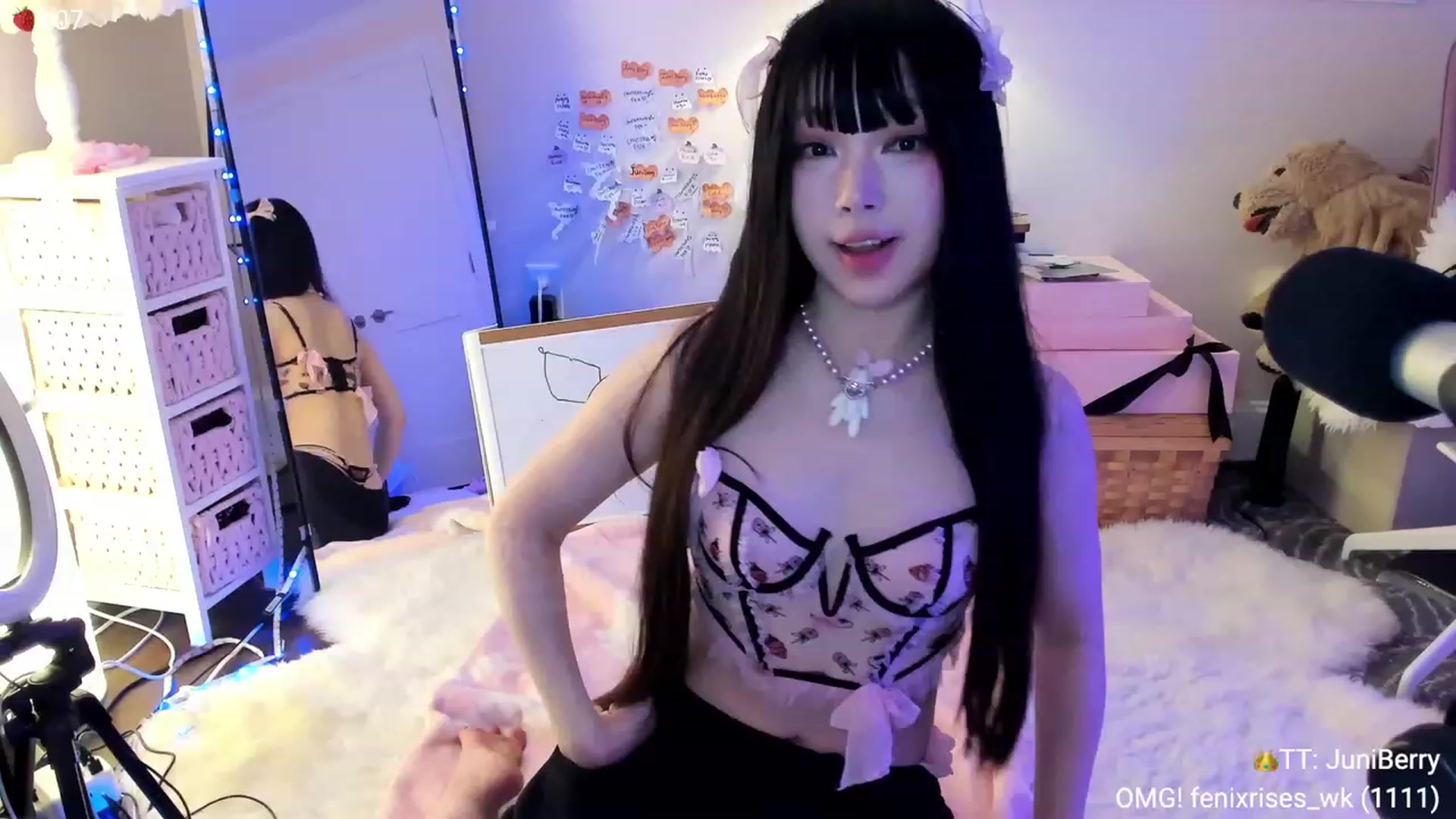Gallery image thumbnail from AcaiBerry's myfreecams stream on, 11/05/2023, 06:17 image 14 of 20