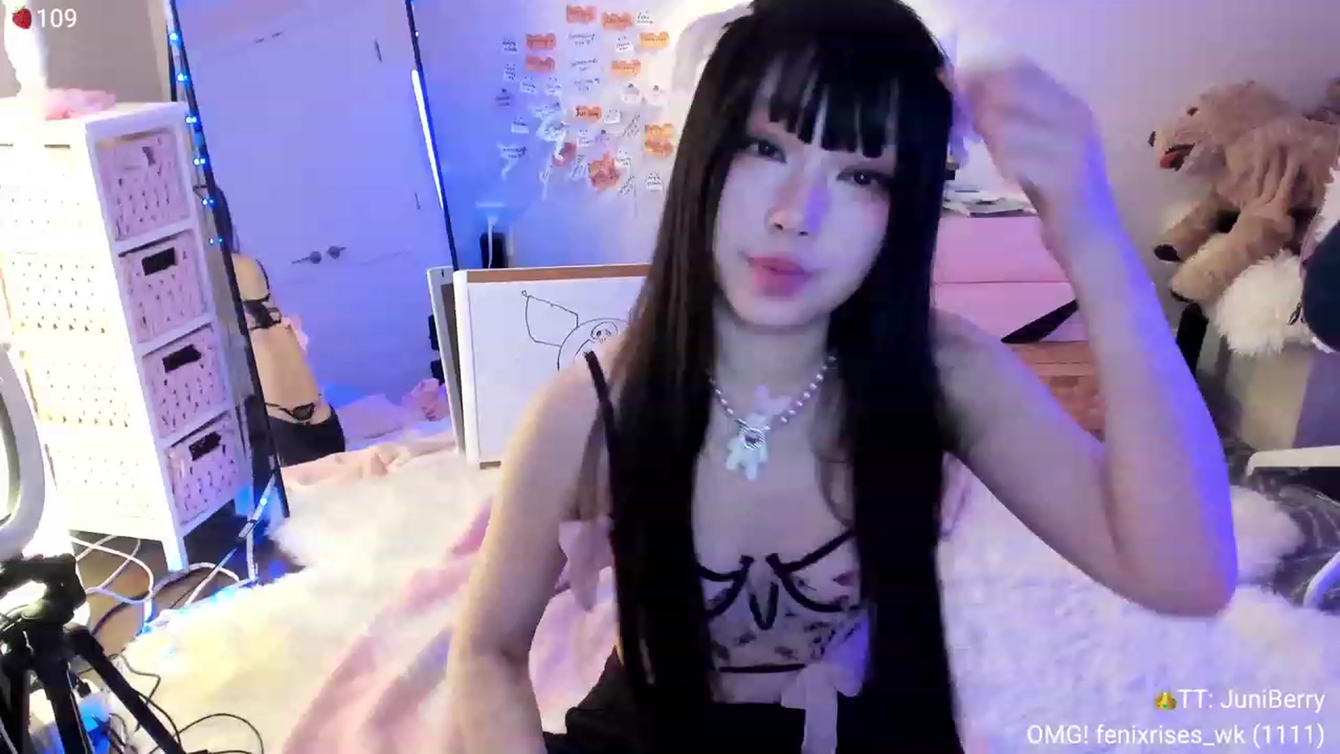 Gallery image thumbnail from AcaiBerry's myfreecams stream on, 11/05/2023, 06:17 image 11 of 20