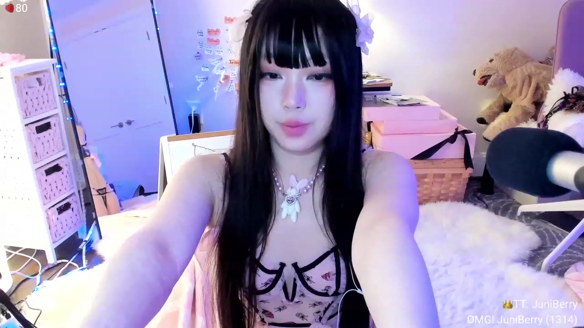 Gallery image thumbnail from AcaiBerry's myfreecams stream on, 11/05/2023, 07:16 image 6 of 20
