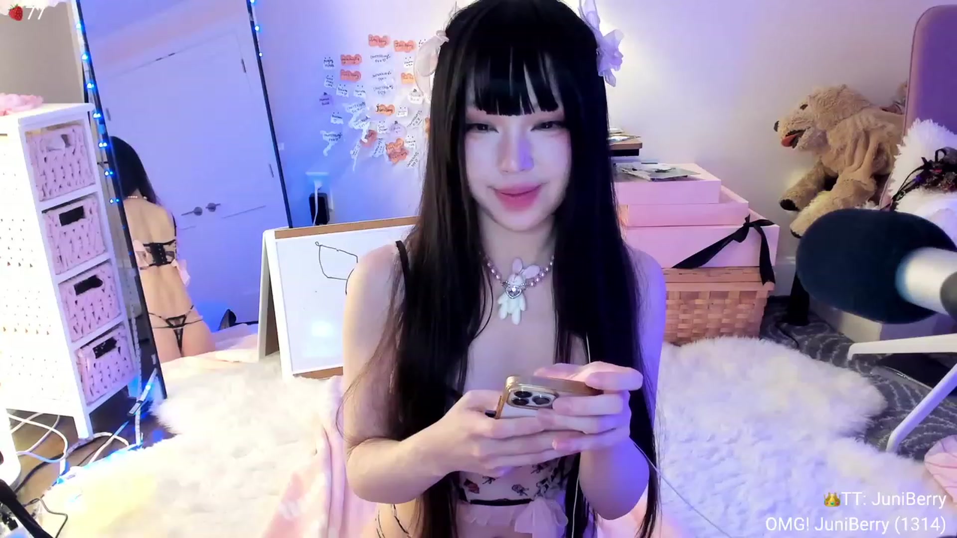 Gallery image thumbnail from AcaiBerry's myfreecams stream on, 11/05/2023, 07:16 image 15 of 20