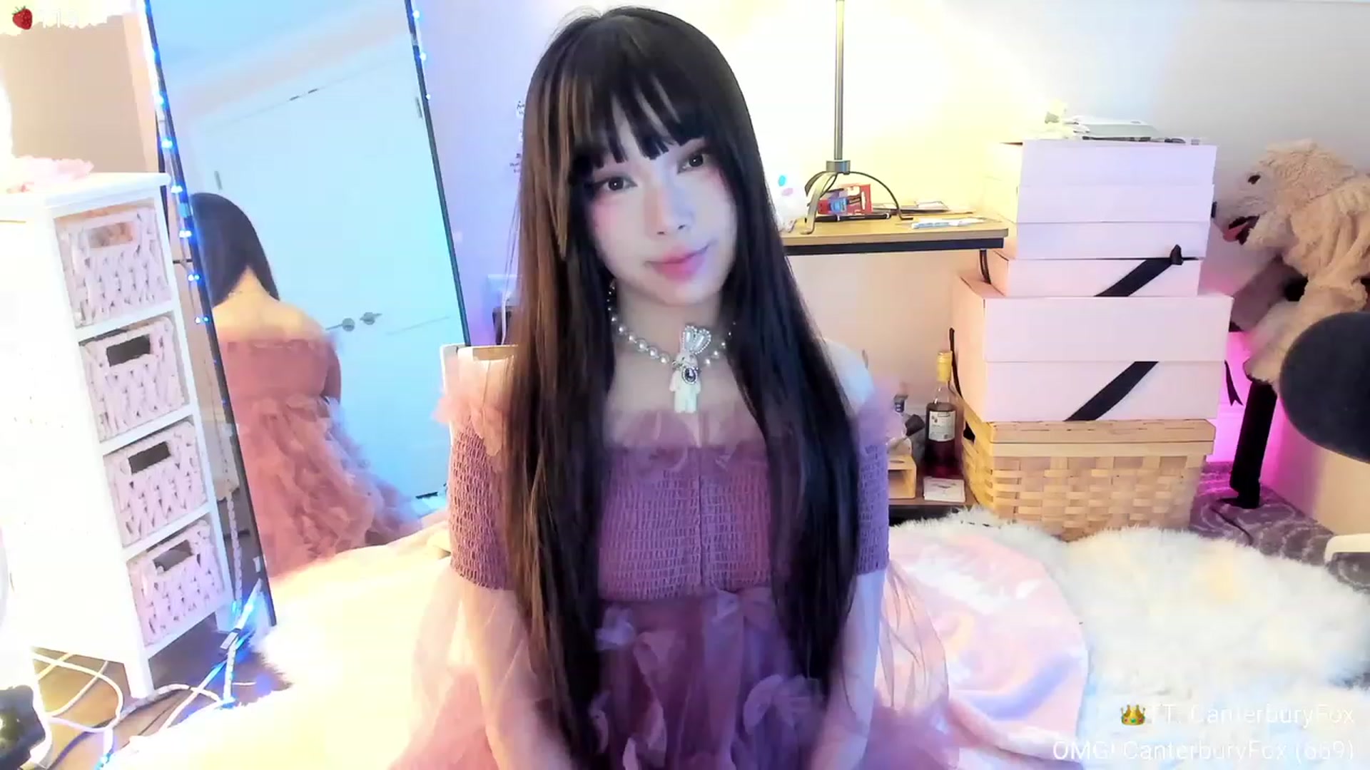 Gallery image thumbnail from AcaiBerry's myfreecams stream on, 11/11/2023, 06:17 image 5 of 20