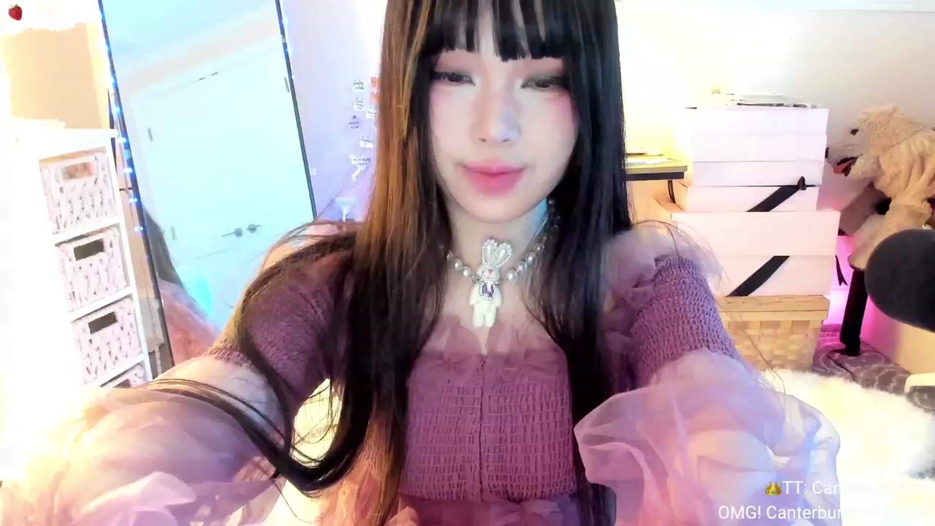 Gallery image thumbnail from AcaiBerry's myfreecams stream on, 11/11/2023, 06:17 image 4 of 20