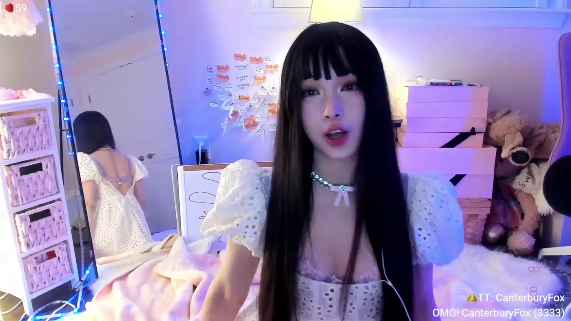 Gallery image thumbnail from AcaiBerry's myfreecams stream on, 11/16/2023, 07:34 image 6 of 20