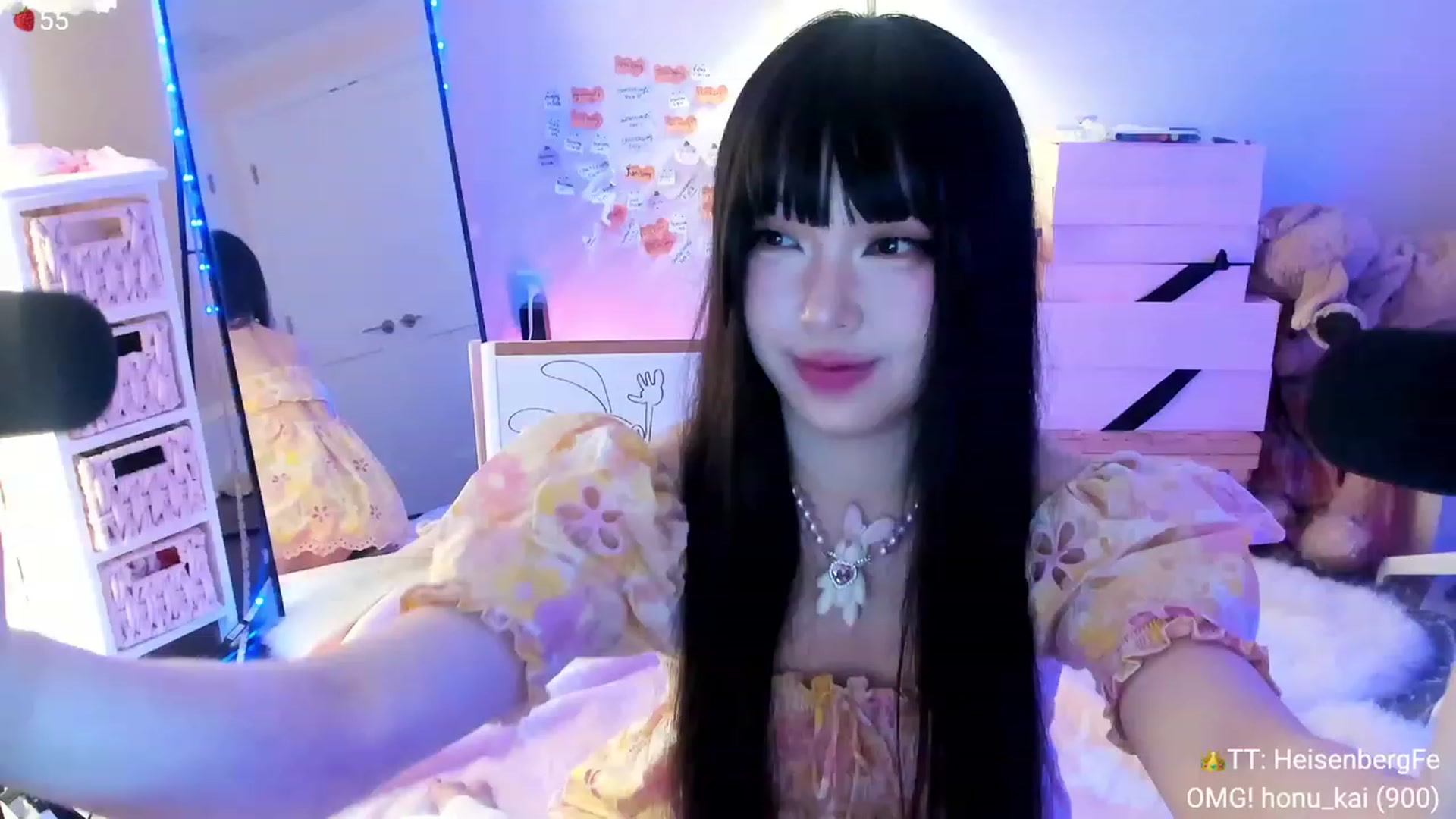 Gallery image thumbnail from AcaiBerry's myfreecams stream on, 11/18/2023, 05:39 image 17 of 20