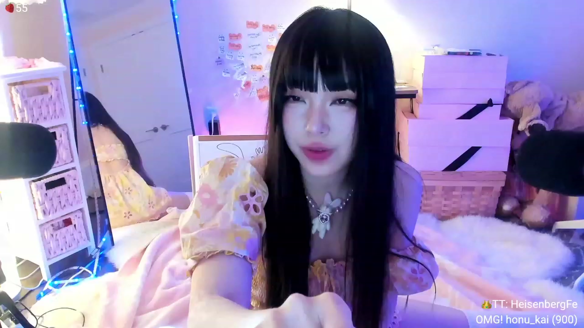 Gallery image thumbnail from AcaiBerry's myfreecams stream on, 11/18/2023, 05:39 image 18 of 20