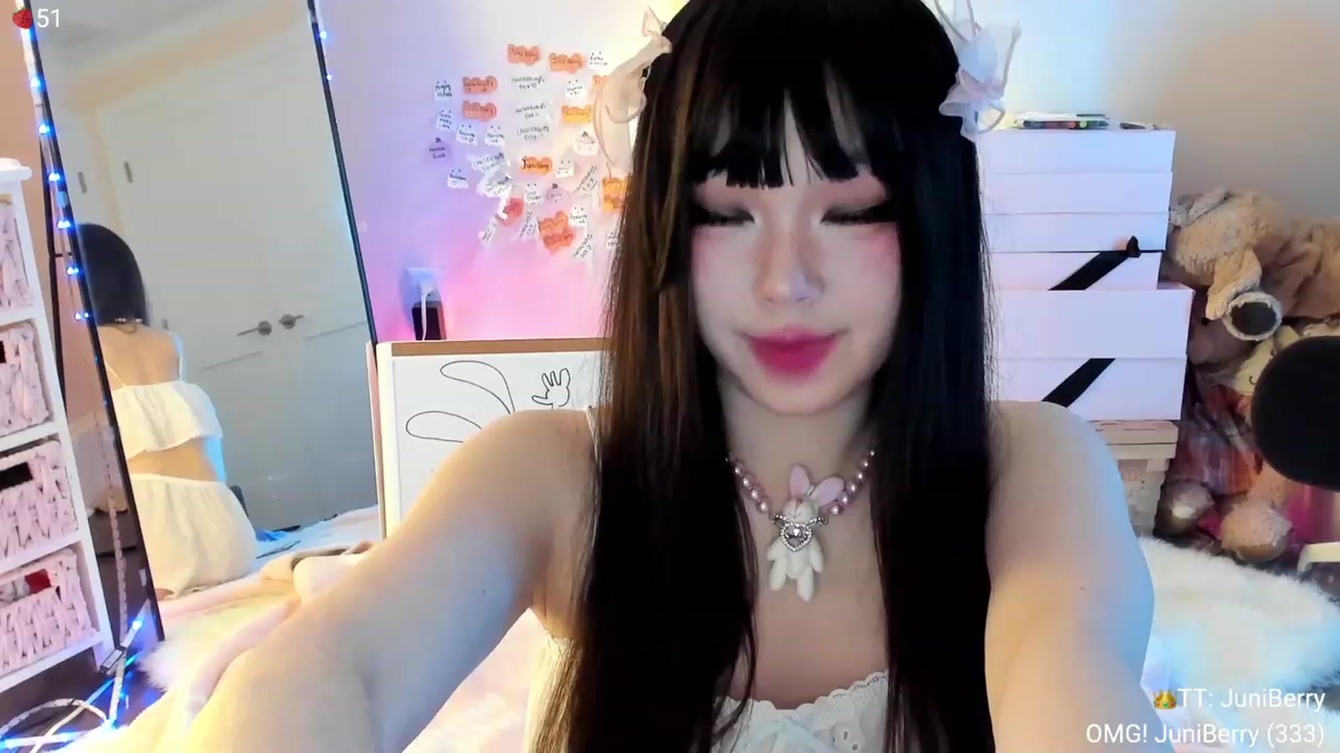 Gallery image thumbnail from AcaiBerry's myfreecams stream on, 11/19/2023, 06:48 image 10 of 20