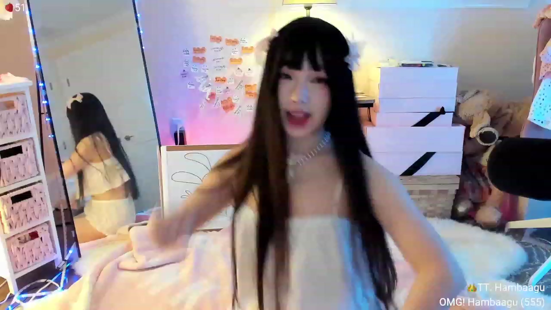 Gallery image thumbnail from AcaiBerry's myfreecams stream on, 11/19/2023, 06:48 image 12 of 20