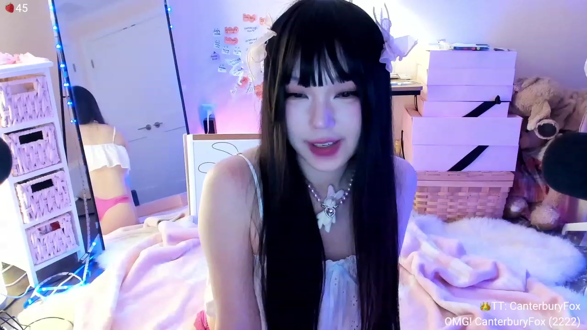 Gallery image thumbnail from AcaiBerry's myfreecams stream on, 11/19/2023, 08:38 image 5 of 20