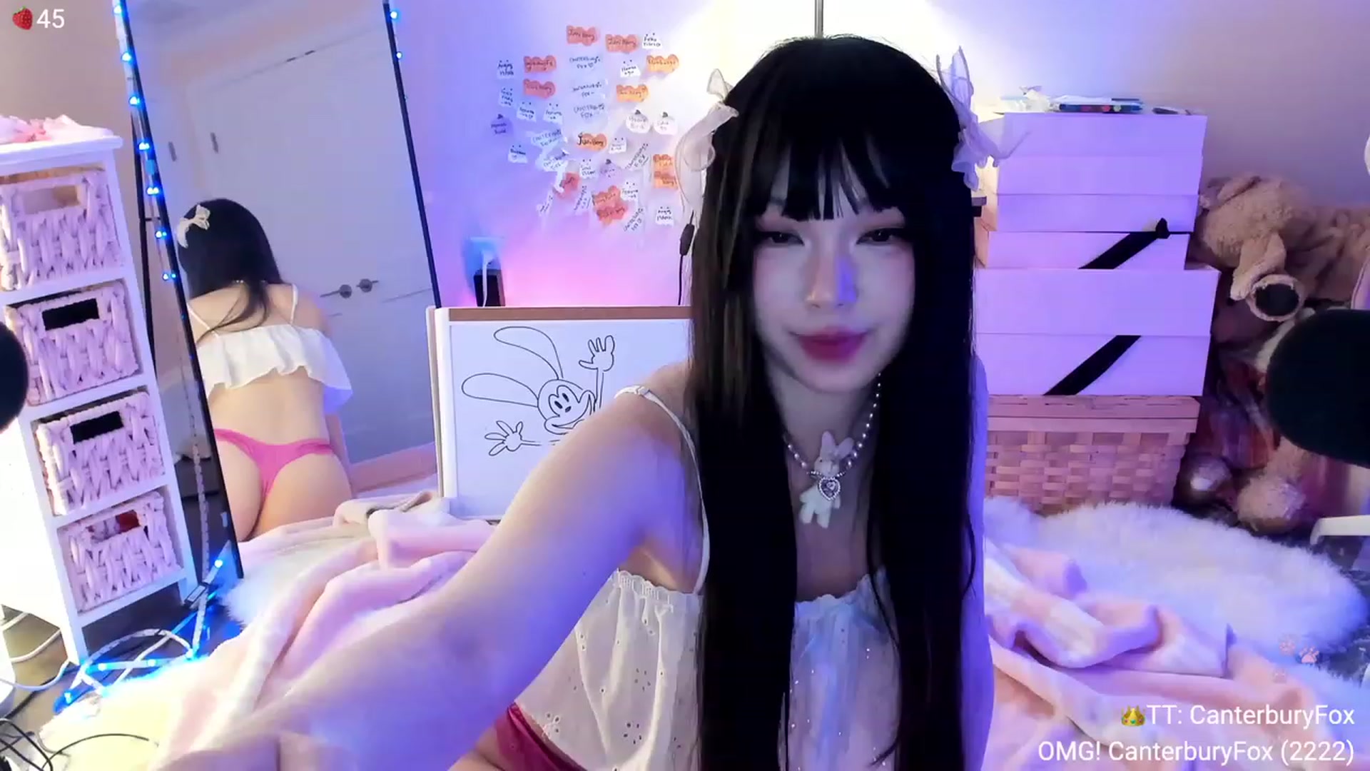 Gallery image thumbnail from AcaiBerry's myfreecams stream on, 11/19/2023, 08:38 image 10 of 20