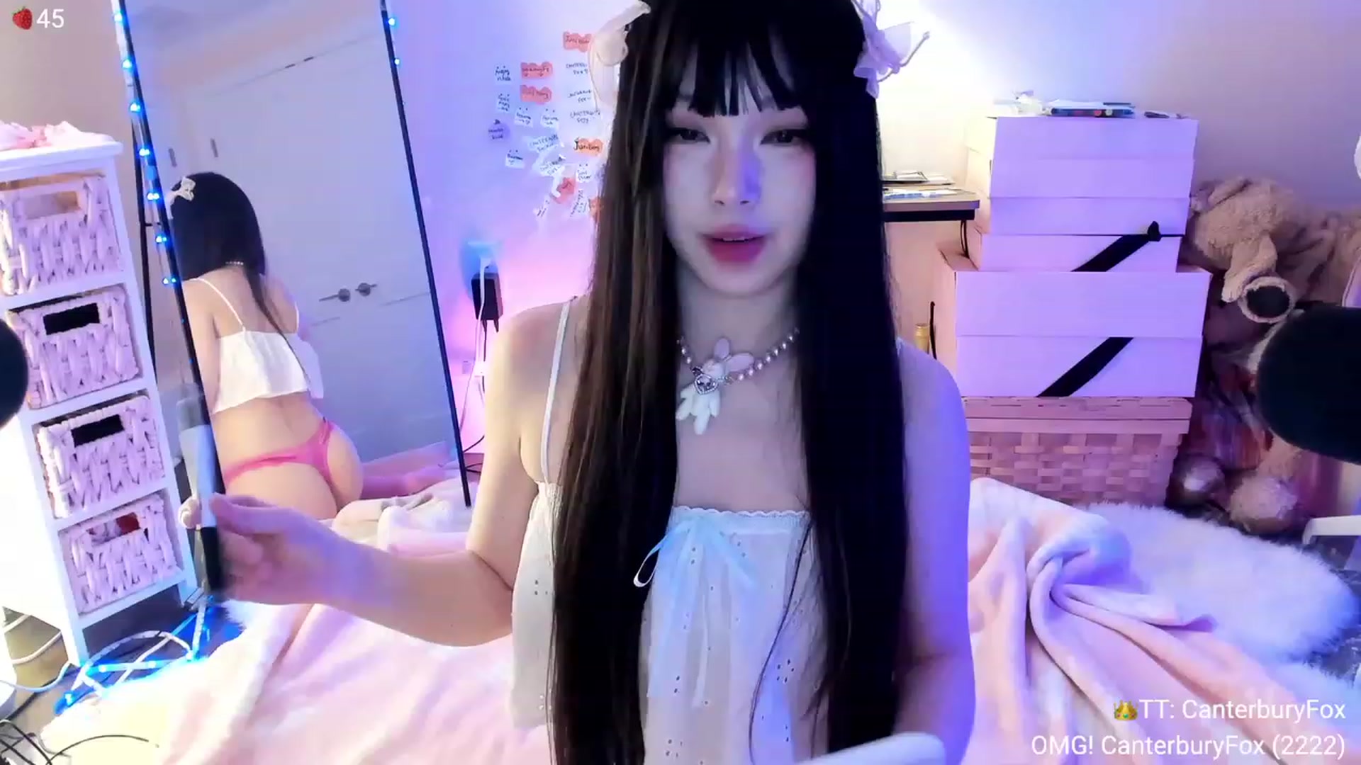 Gallery image thumbnail from AcaiBerry's myfreecams stream on, 11/19/2023, 08:38 image 13 of 20
