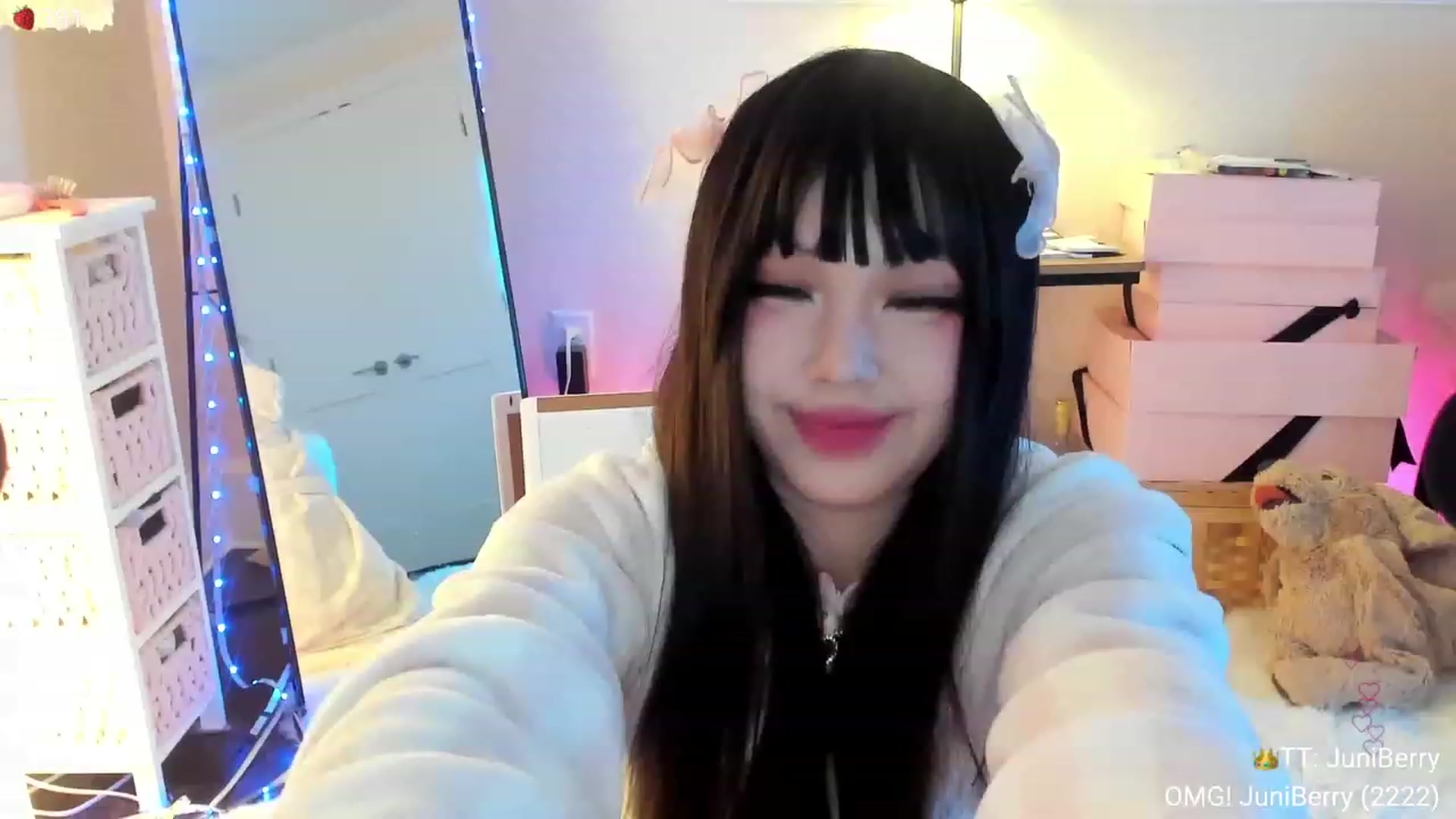 Gallery image thumbnail from AcaiBerry's myfreecams stream on, 12/02/2023, 05:34 image 14 of 20