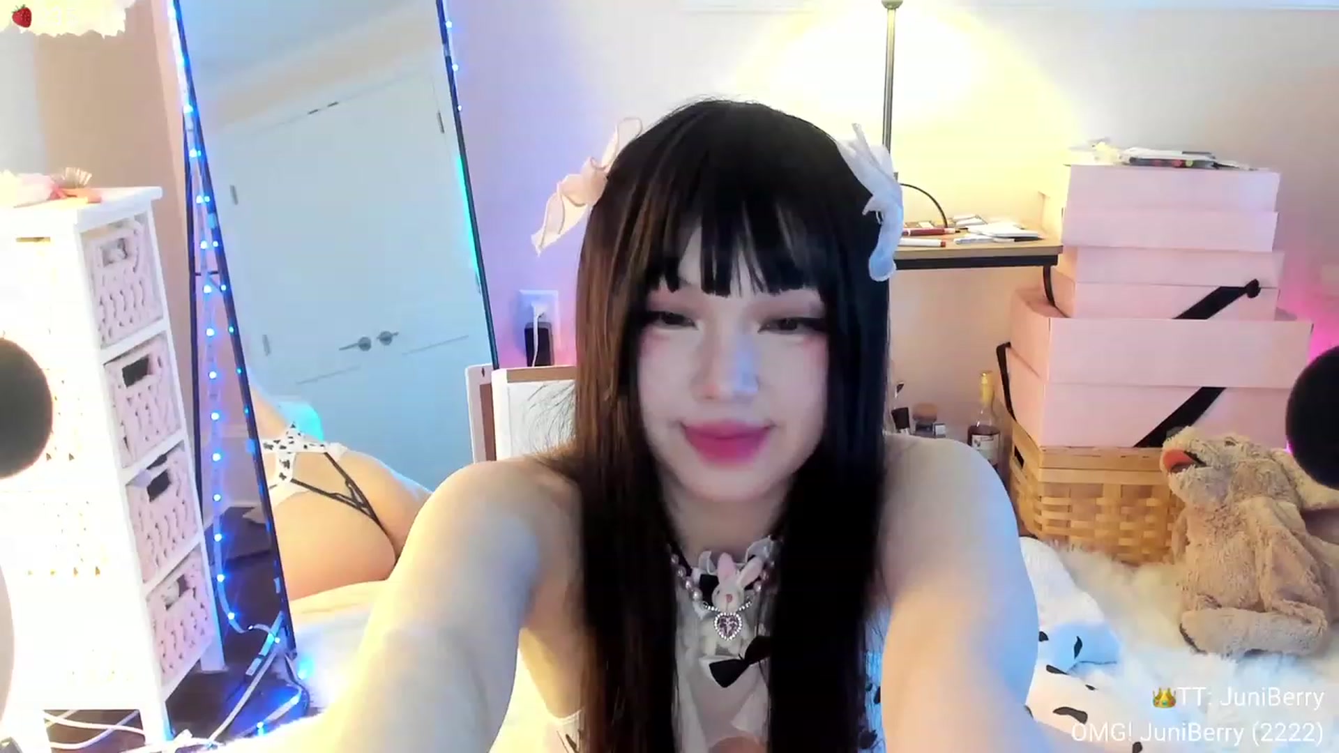 Gallery image thumbnail from AcaiBerry's myfreecams stream on, 12/02/2023, 05:34 image 19 of 20