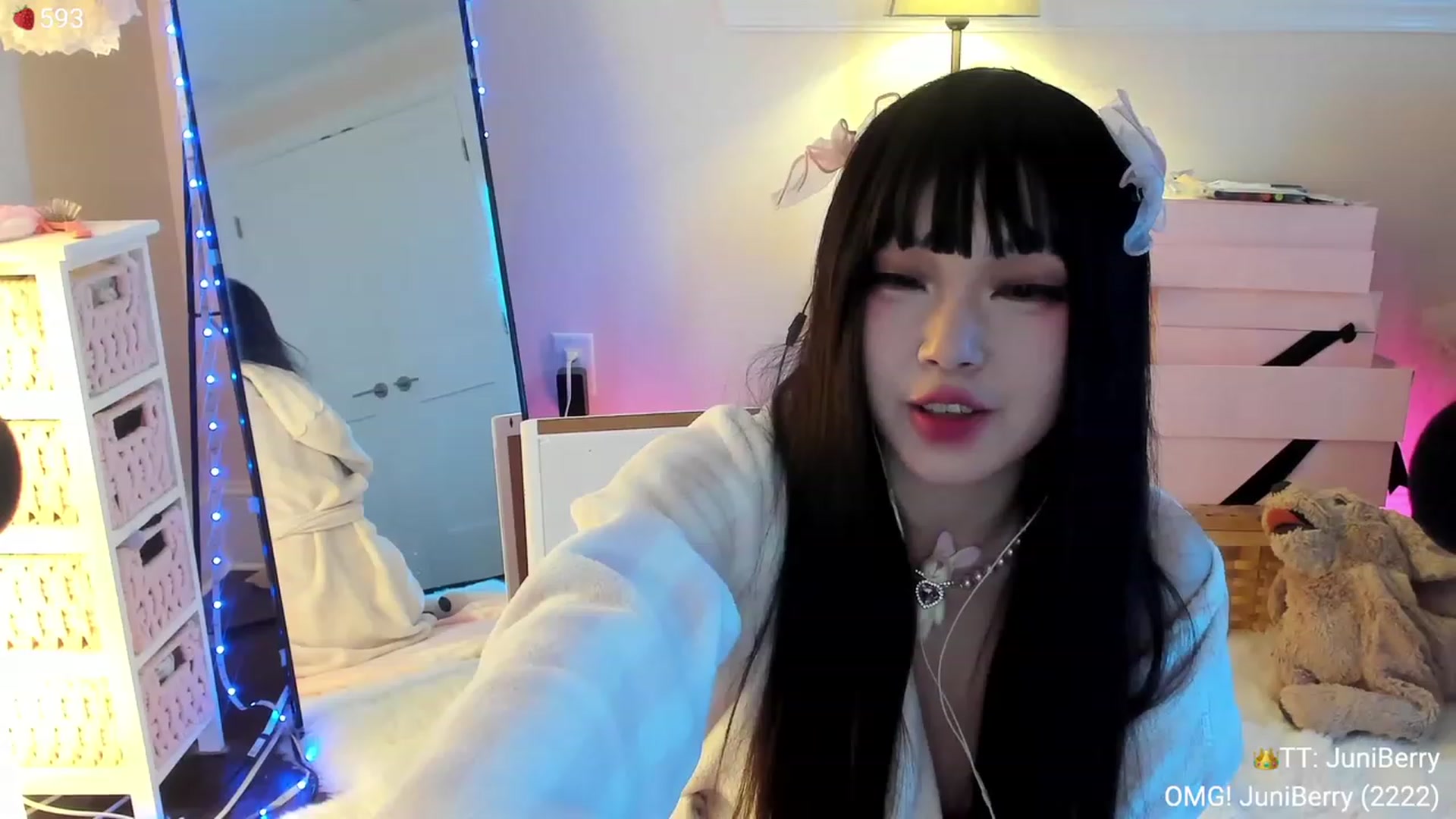 Gallery image thumbnail from AcaiBerry's myfreecams stream on, 12/02/2023, 05:34 image 8 of 20