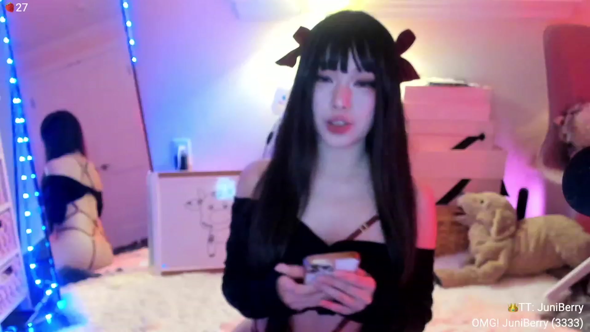 Gallery image thumbnail from AcaiBerry's myfreecams stream on, 12/07/2023, 08:11 image 15 of 20