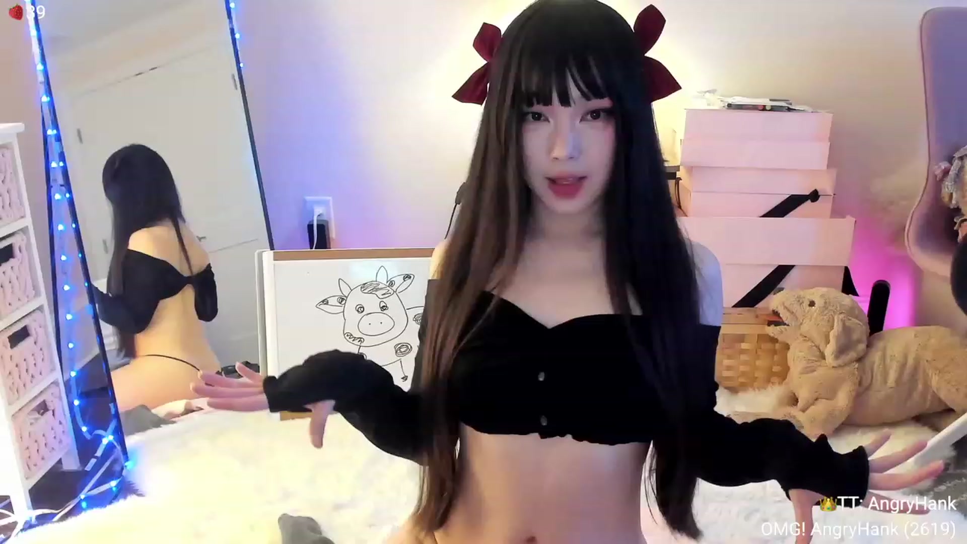 Gallery image thumbnail from AcaiBerry's myfreecams stream on, 12/07/2023, 08:11 image 6 of 20