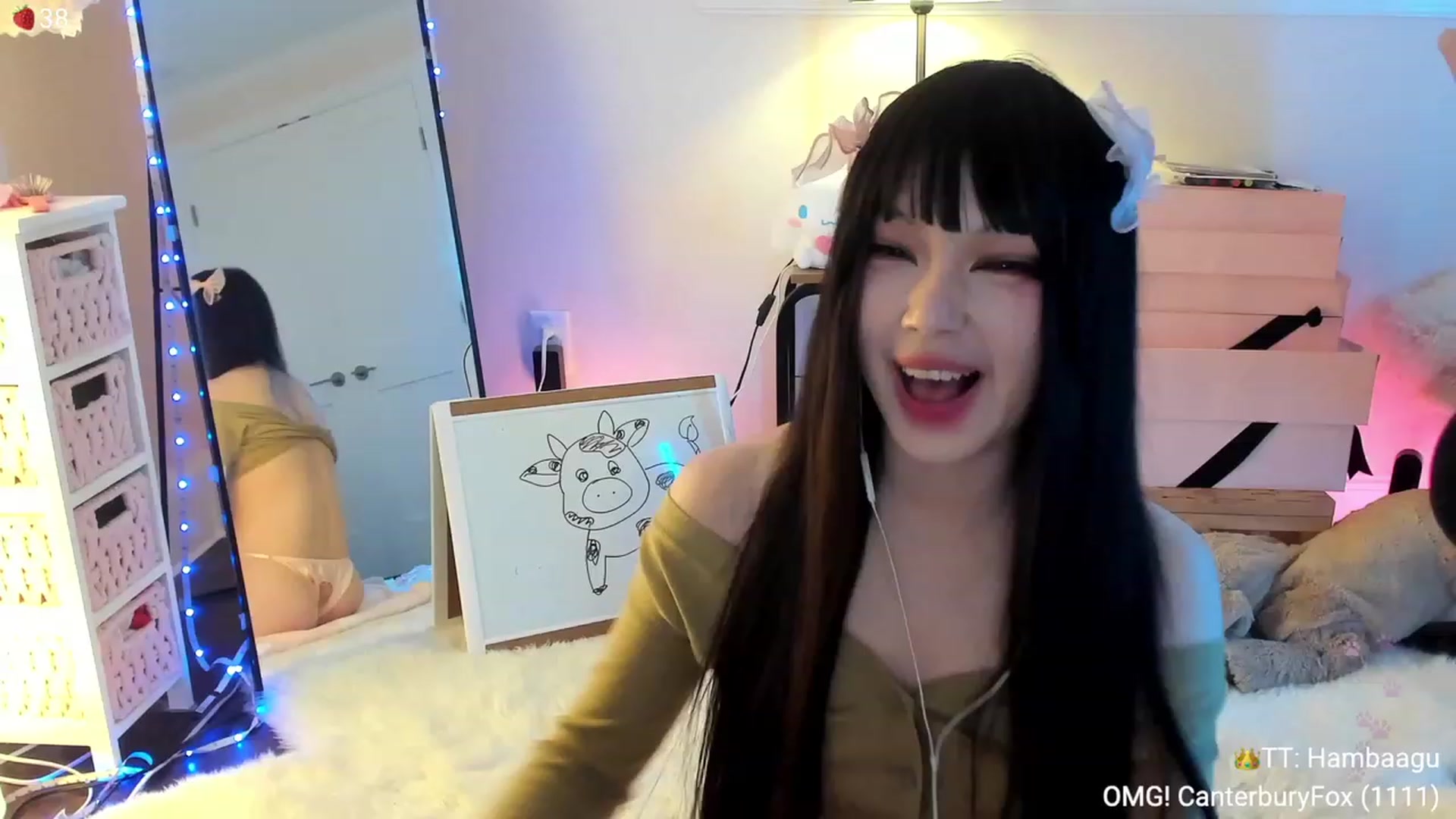 Gallery image thumbnail from AcaiBerry's myfreecams stream on, 12/14/2023, 08:33 image 2 of 20