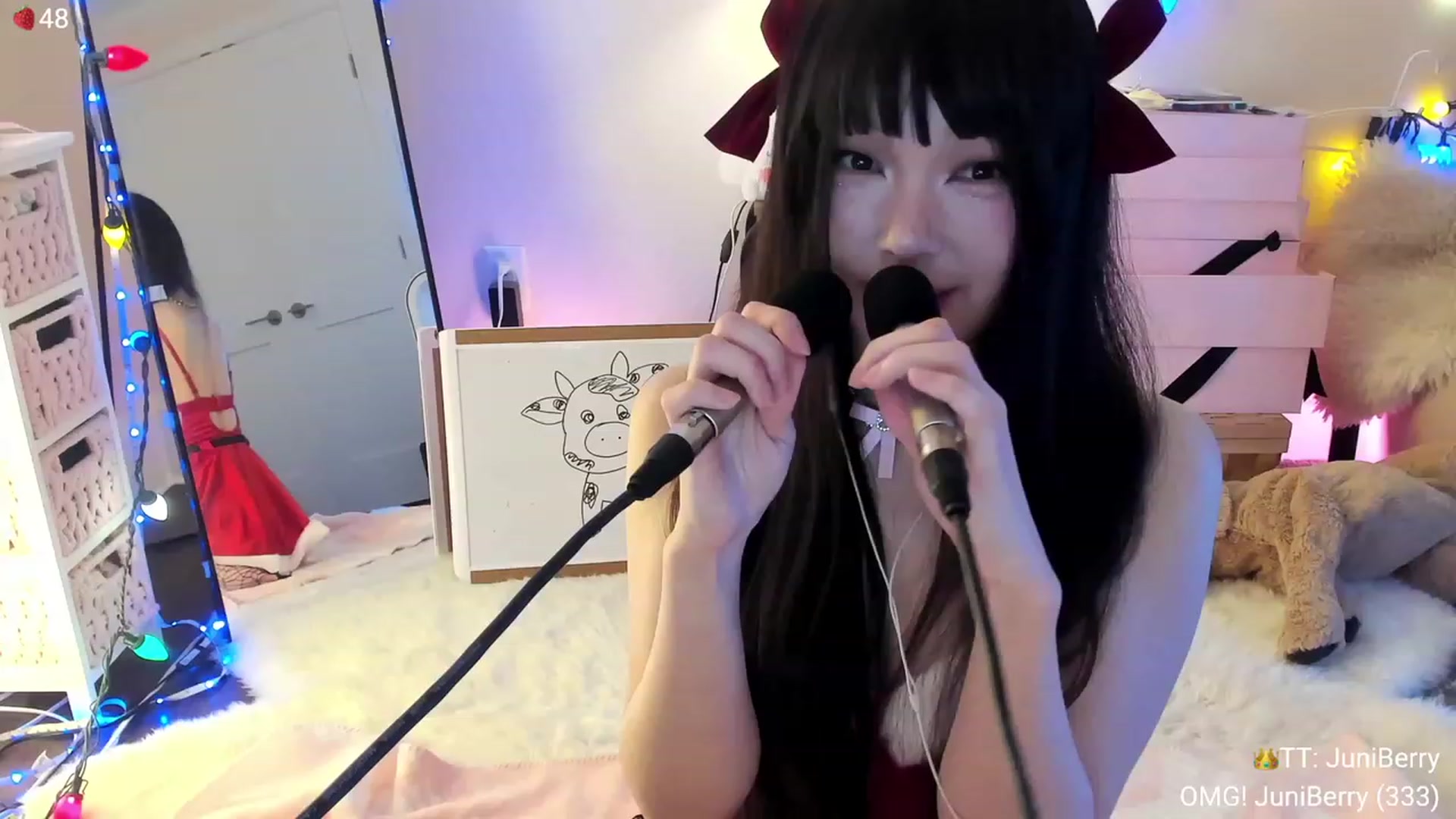 Gallery image thumbnail from AcaiBerry's myfreecams stream on, 12/21/2023, 06:18 image 10 of 20