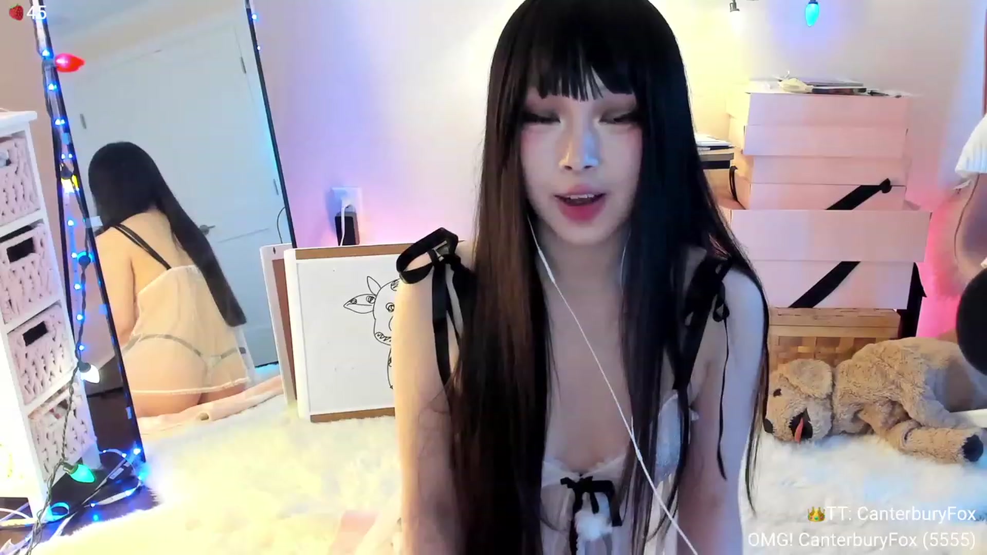 Gallery image thumbnail from AcaiBerry's myfreecams stream on, 12/24/2023, 07:27 image 16 of 20