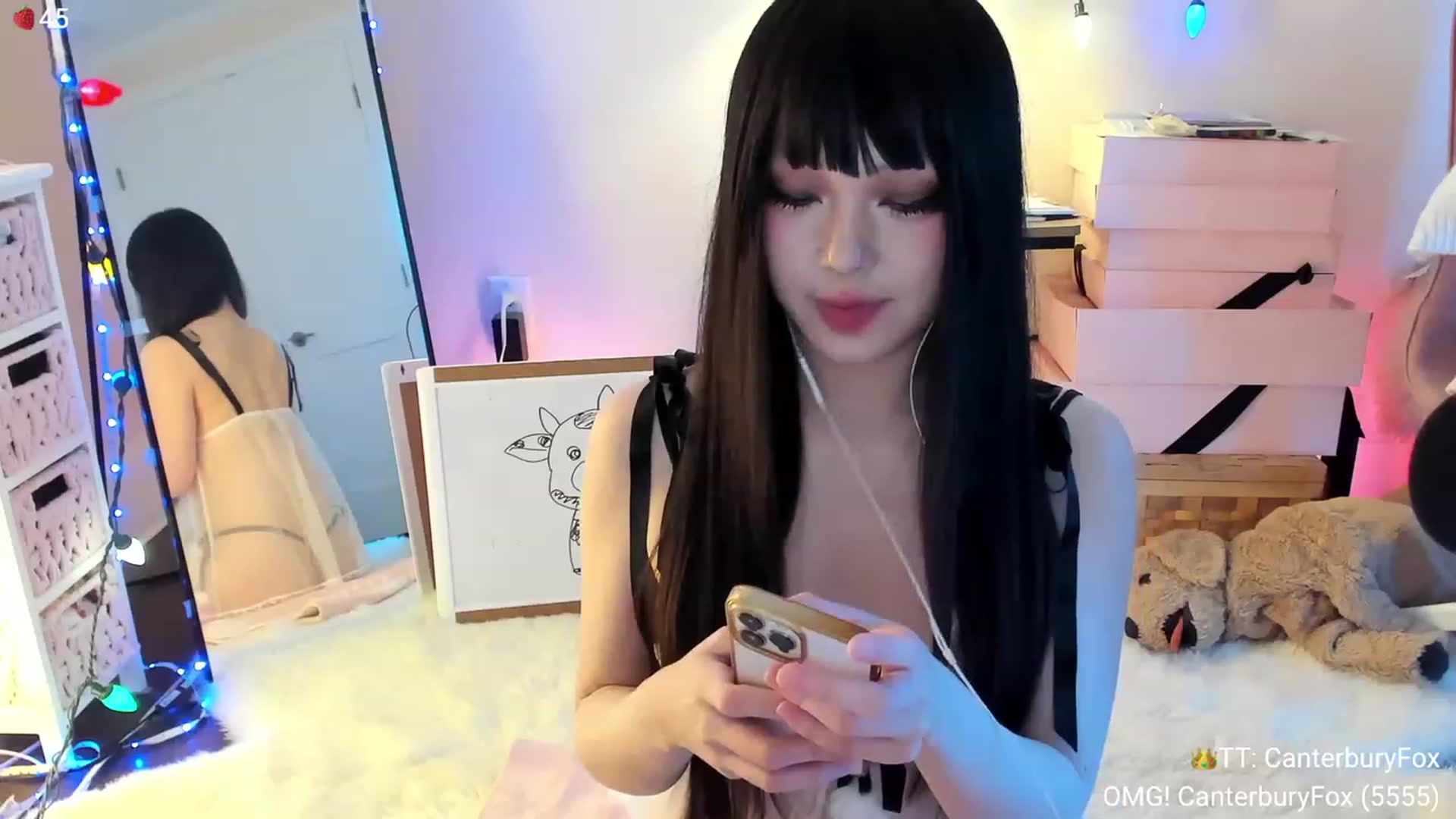 Gallery image thumbnail from AcaiBerry's myfreecams stream on, 12/24/2023, 07:27 image 12 of 20