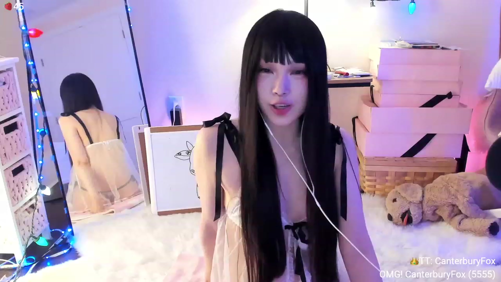 Gallery image thumbnail from AcaiBerry's myfreecams stream on, 12/24/2023, 07:27 image 7 of 20