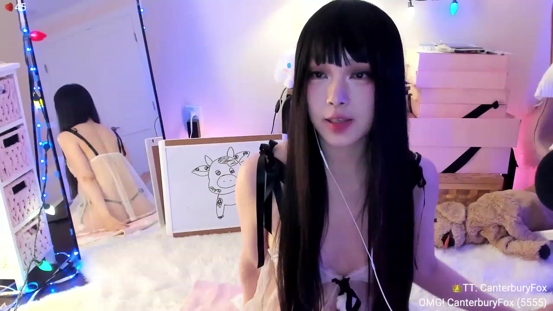 Gallery image thumbnail from AcaiBerry's myfreecams stream on, 12/24/2023, 07:27 image 10 of 20