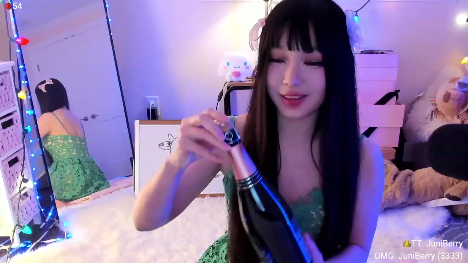 Gallery image thumbnail from AcaiBerry's myfreecams stream on, 01/01/2024, 05:06 image 7 of 20