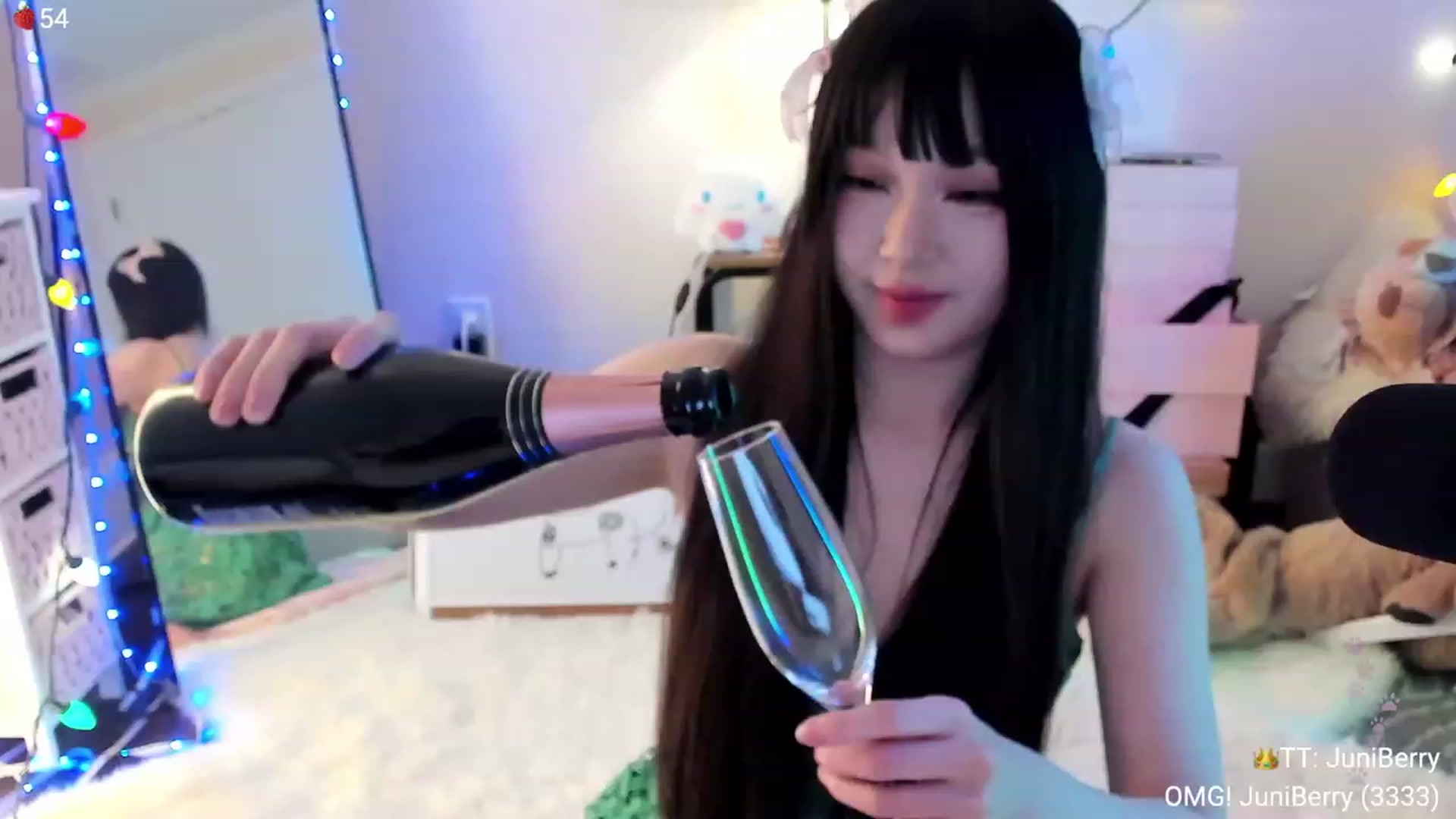 Gallery image thumbnail from AcaiBerry's myfreecams stream on, 01/01/2024, 05:06 image 8 of 20