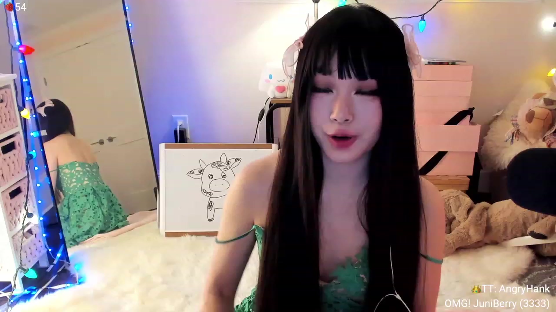 Gallery image thumbnail from AcaiBerry's myfreecams stream on, 01/01/2024, 05:40 image 10 of 20