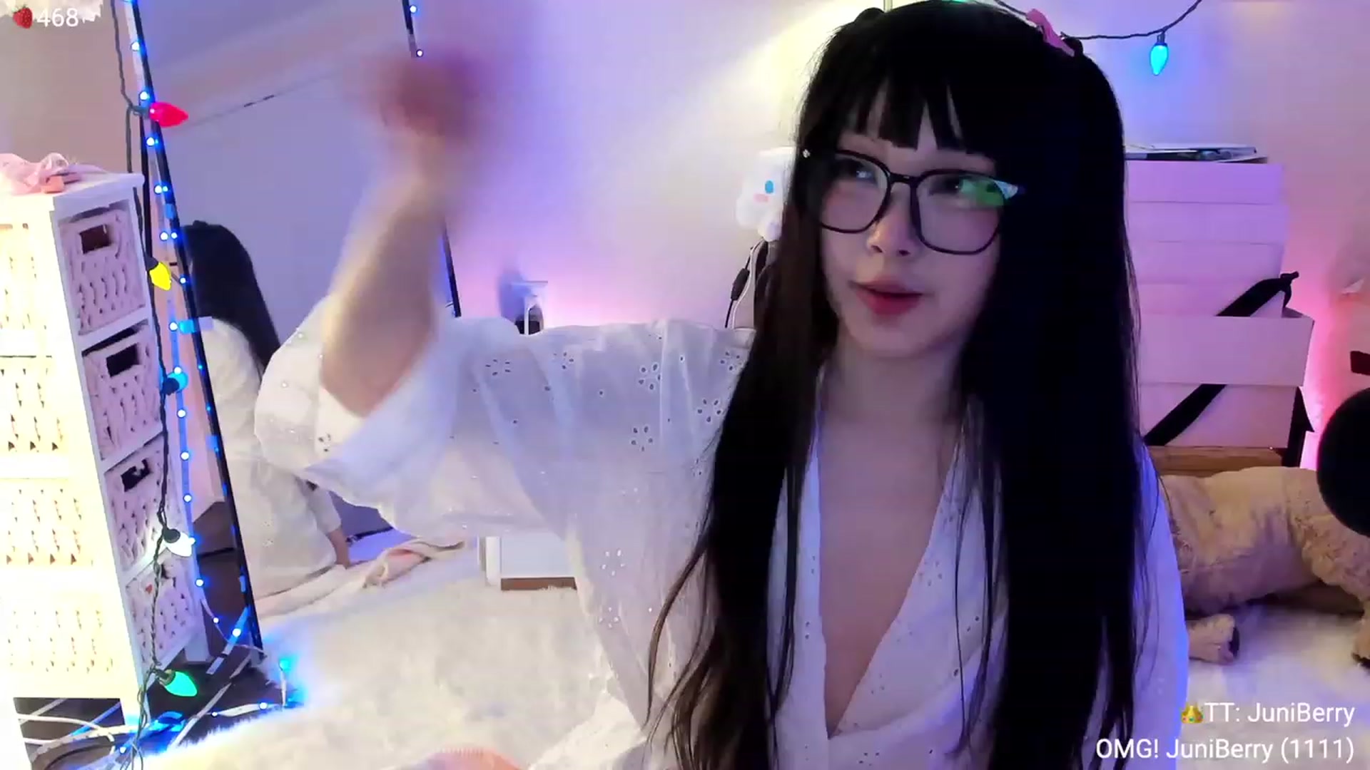Gallery image thumbnail from AcaiBerry's myfreecams stream on, 01/06/2024, 06:05 image 13 of 20