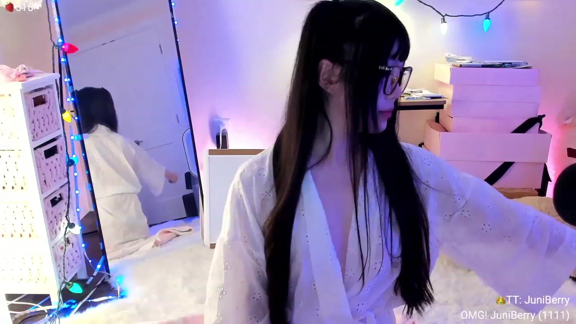 Gallery image thumbnail from AcaiBerry's myfreecams stream on, 01/06/2024, 06:05 image 11 of 20