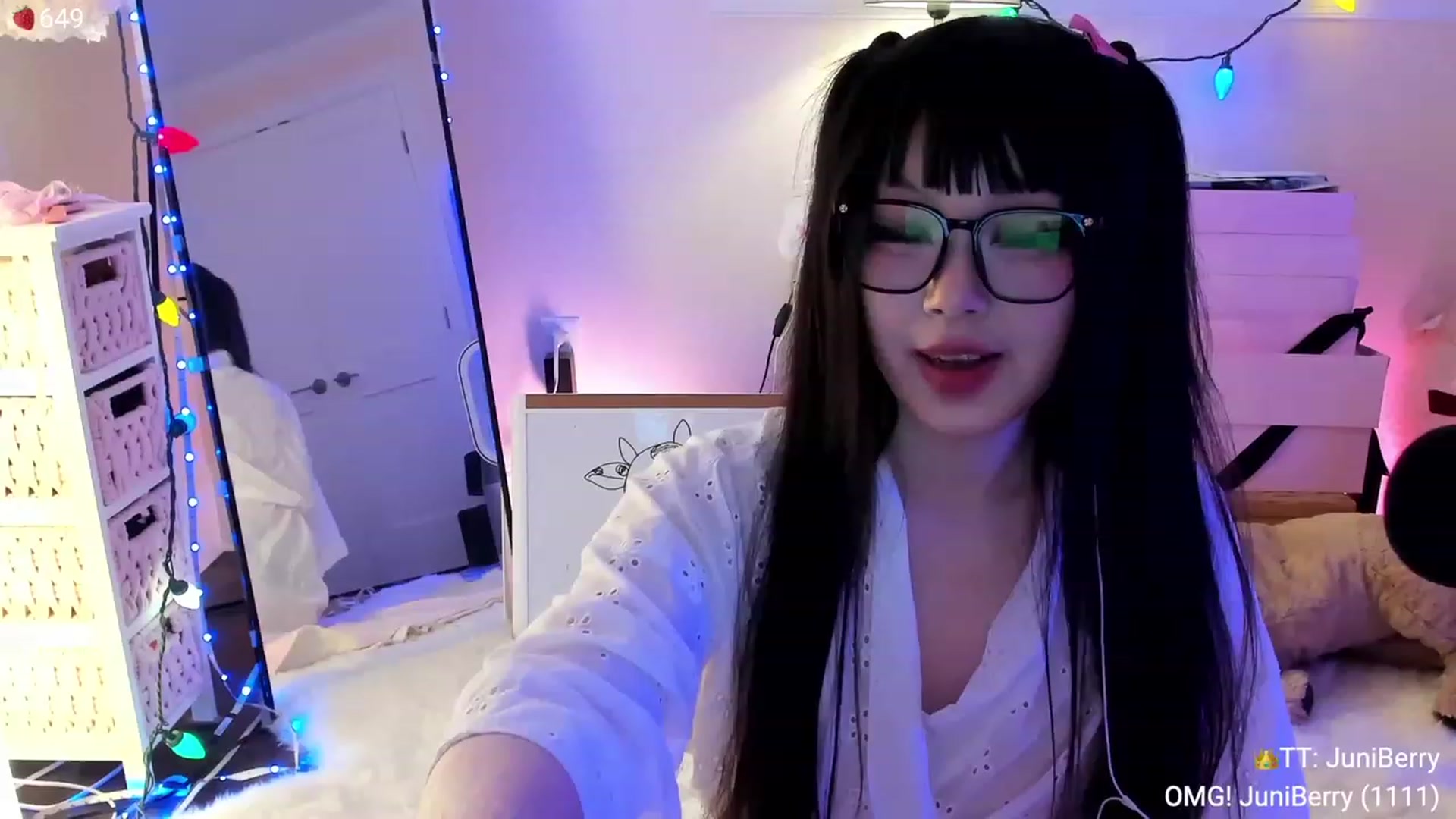 Gallery image thumbnail from AcaiBerry's myfreecams stream on, 01/06/2024, 06:05 image 5 of 20
