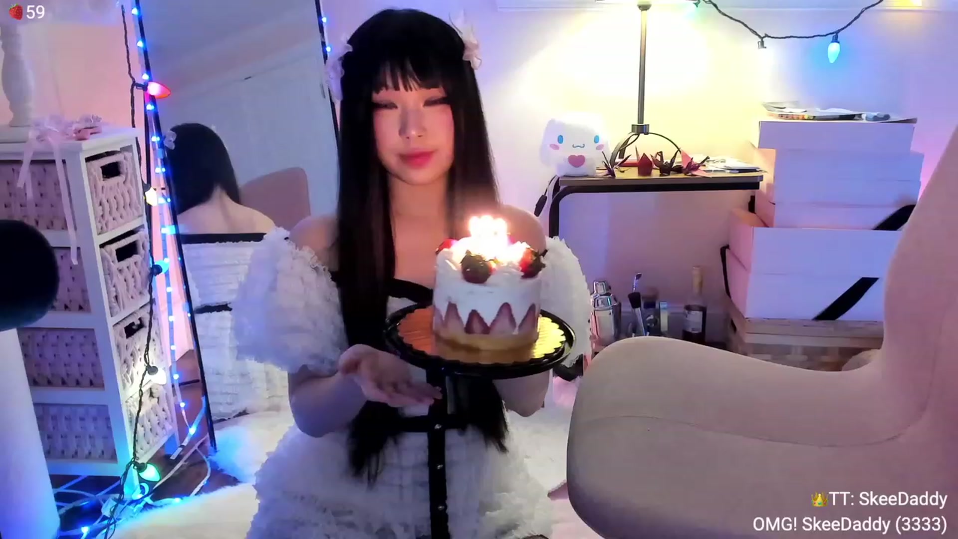Gallery image thumbnail from AcaiBerry's myfreecams stream on, 01/10/2024, 05:01 image 16 of 20